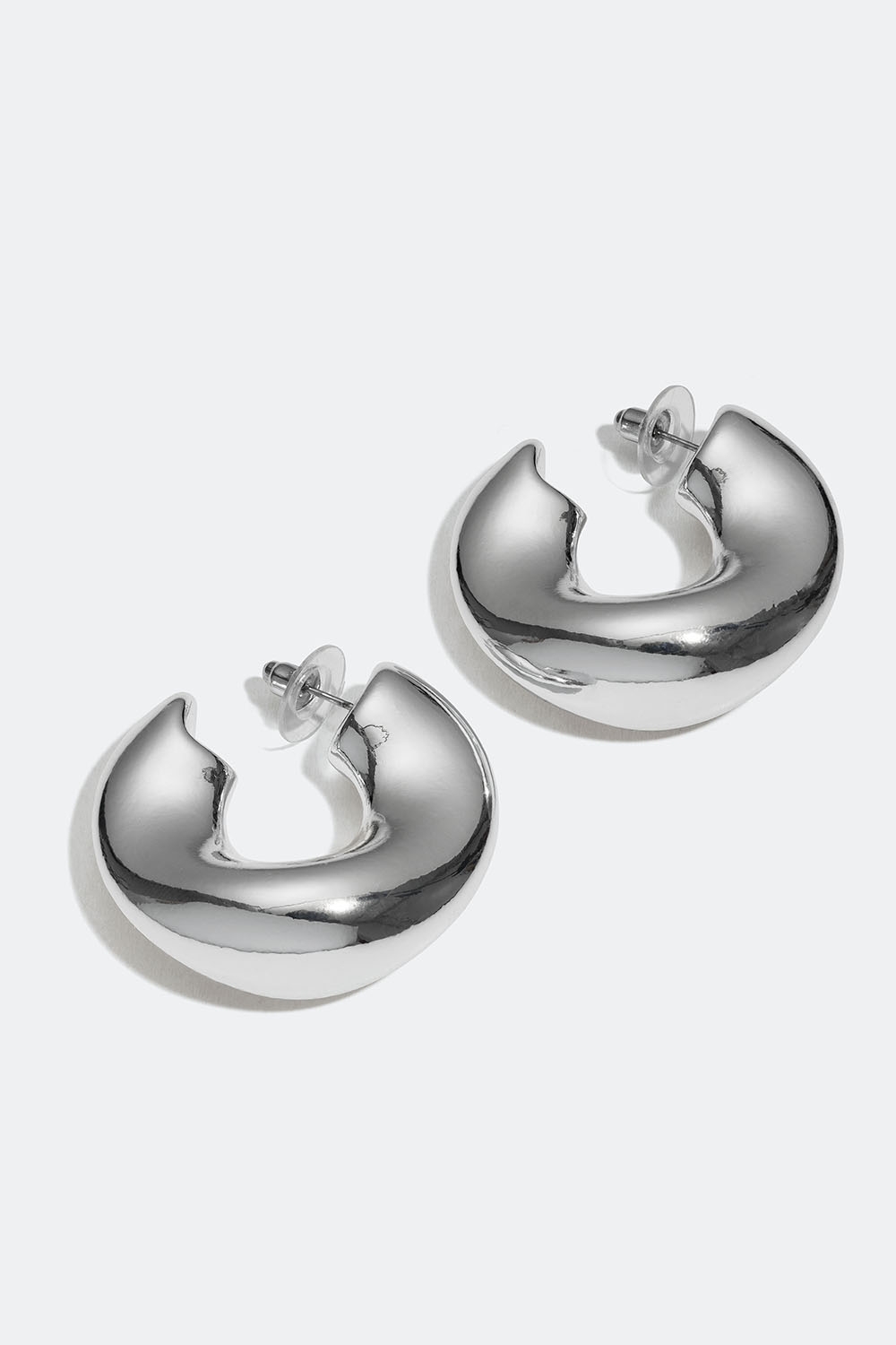 Store øreringer i chunky design i gruppen Smykker hos Glitter (253005491001)