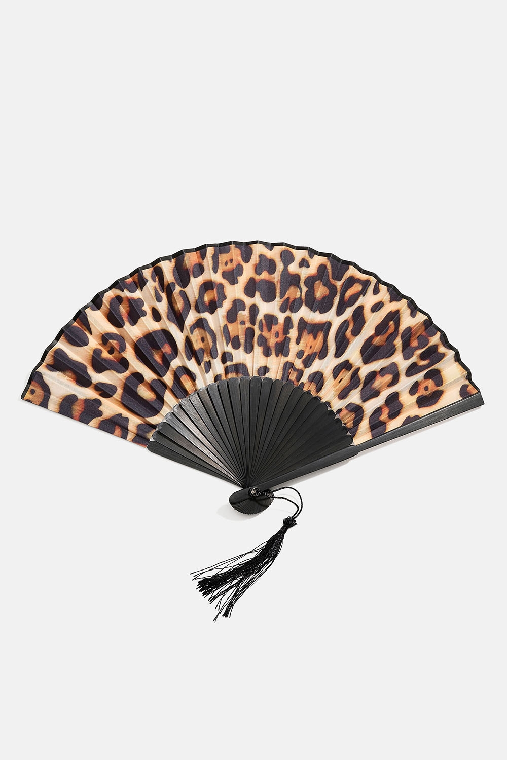 Vifte i leopardmønster med dusk i gruppen Accessories hos Glitter (109000460500)