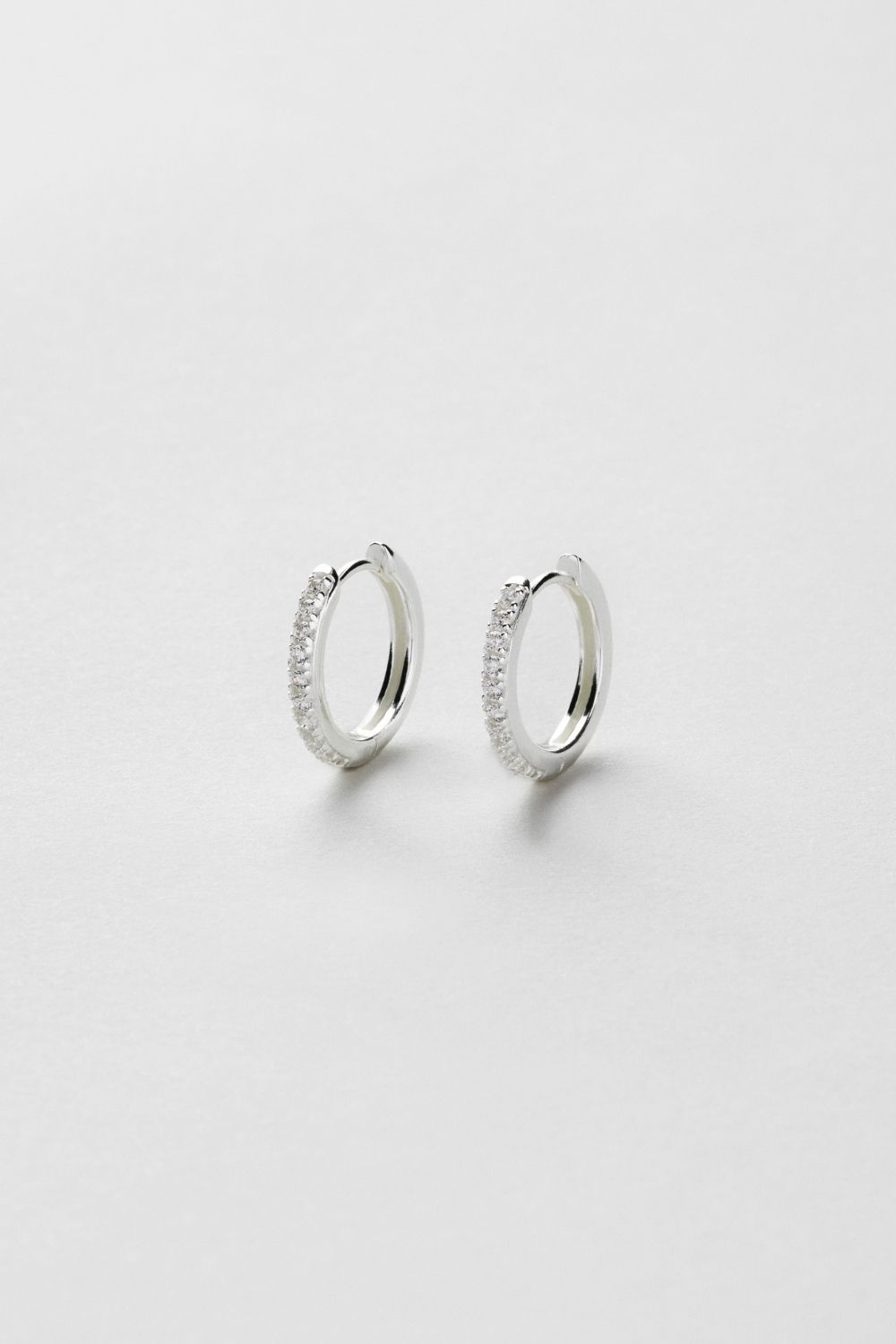 Lou Hoops (S) i gruppen Ekte sølv / Sølvøredobber / Øreringer i ekte sølv hos Glitter (1300469-11-ONESIZE)