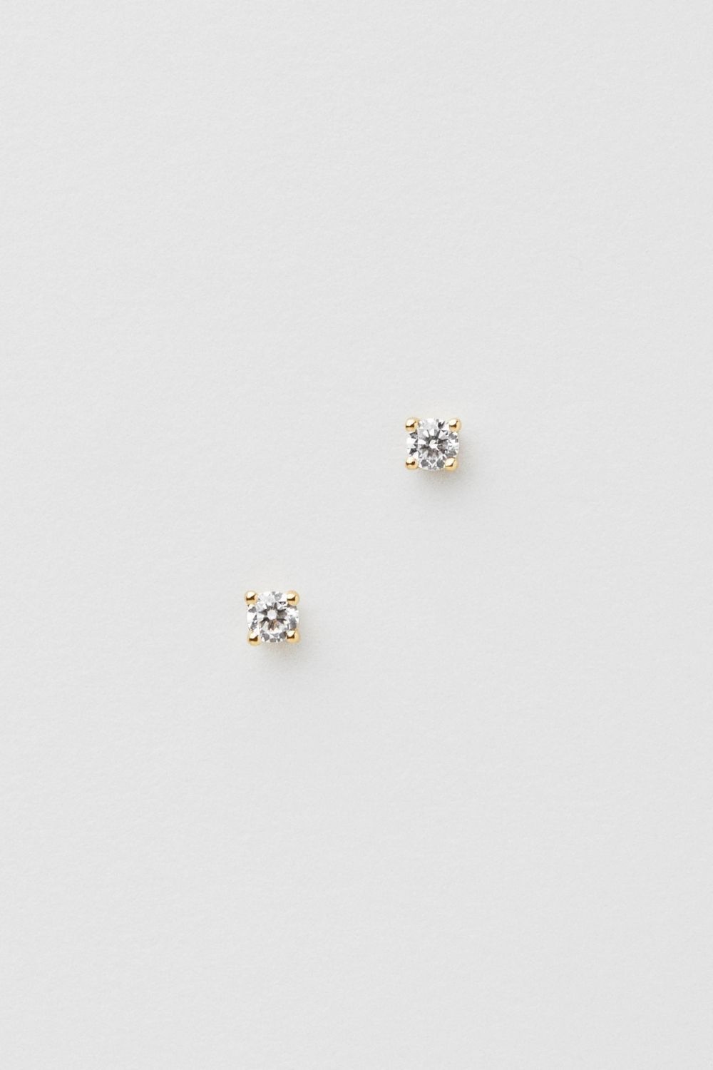 The One Earrings (S) 24k Gold Plated i gruppen Gullbelagt ekte sølv / Gullbelagte øredobber hos Glitter (1300853-12-ONESIZE)