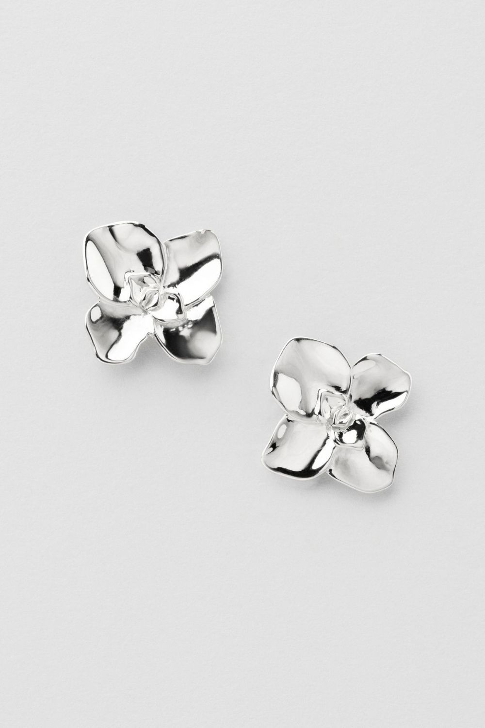 Orchid Flower Earrings i gruppen Ekte sølv / Sølvøredobber hos Glitter (1301303-11-ONESIZE)