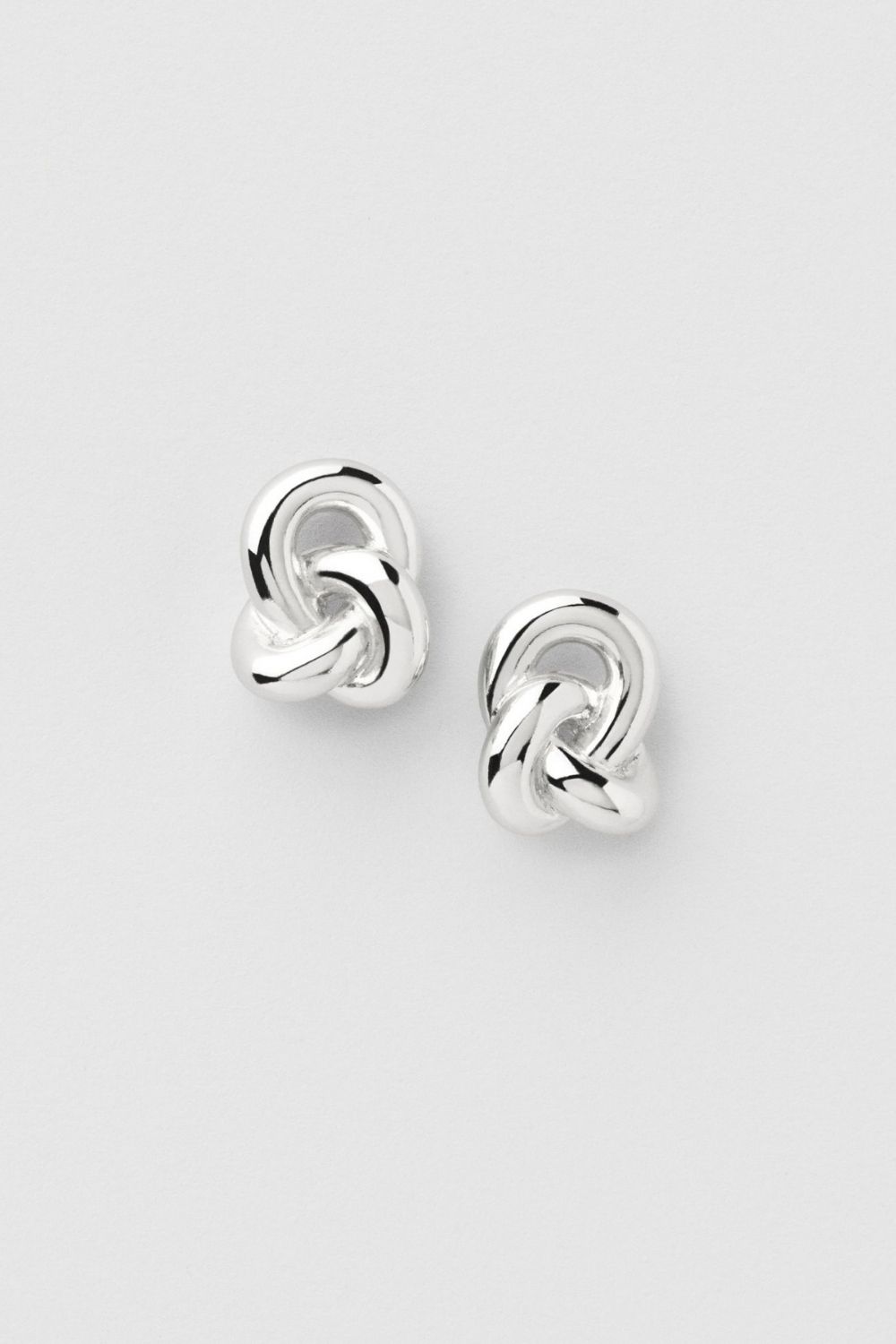 Knot Earrings i gruppen Store week / hos Glitter (1301329-11-ONESIZE)