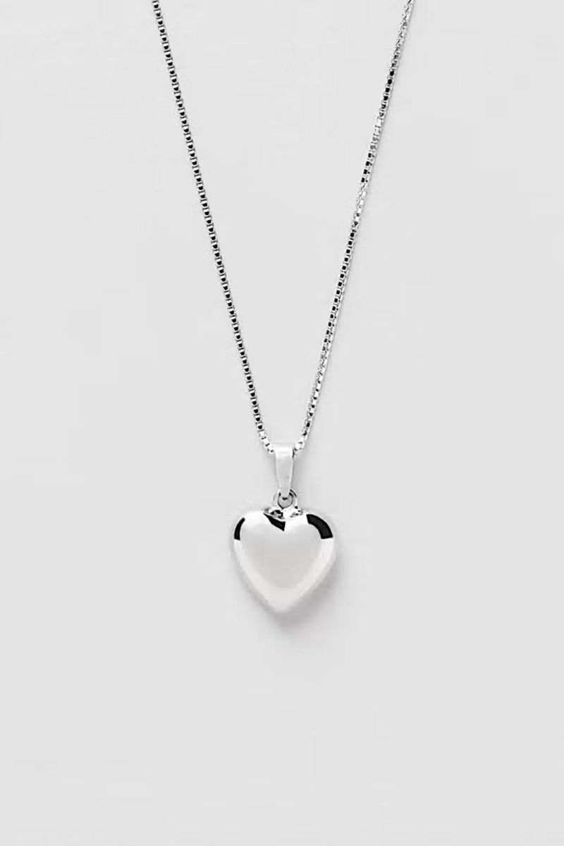Favourite Heart Necklace i gruppen Ekte sølv / Sølvhalskjeder / Halskjeder i ekte sølv med anheng hos Glitter (1400815-11-ONESIZE)
