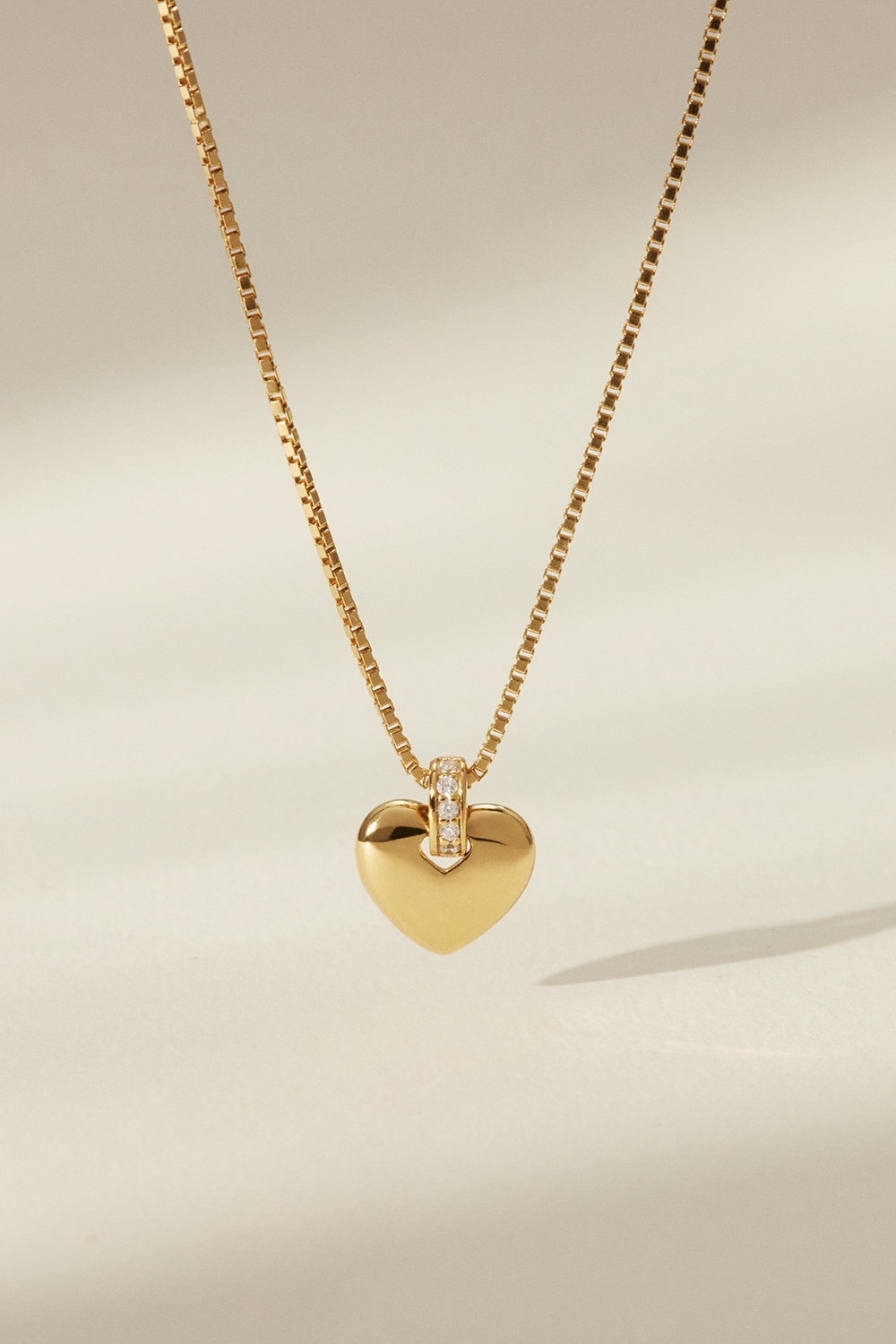Heart Necklace 24k Gold Plated i gruppen Smykker / Halskjeder / Halskjeder med anheng hos Glitter (1400846-12-ONESIZE)