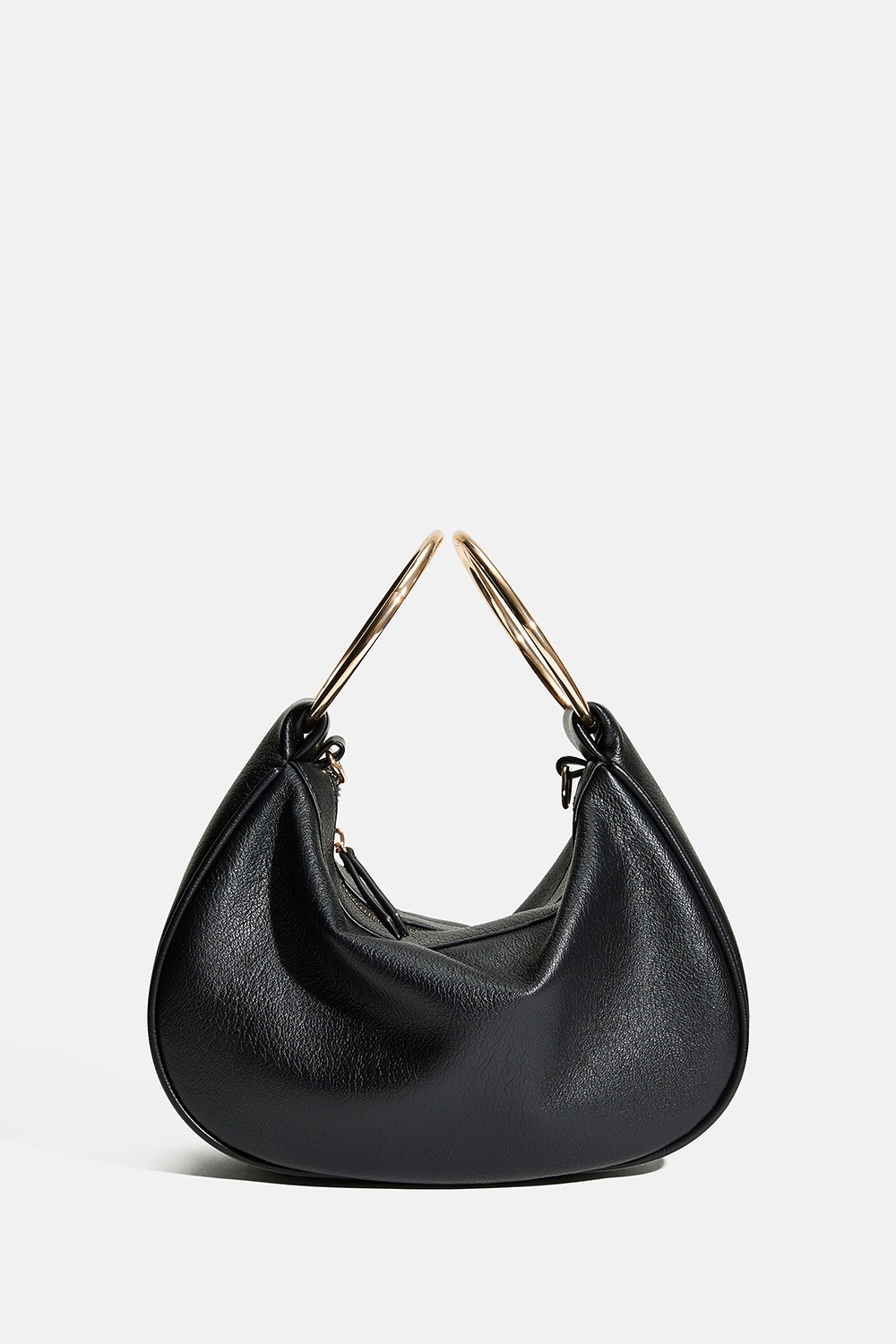 Sort veske med ringformet håndtak i gruppen Store week / hos Glitter (172001879000)