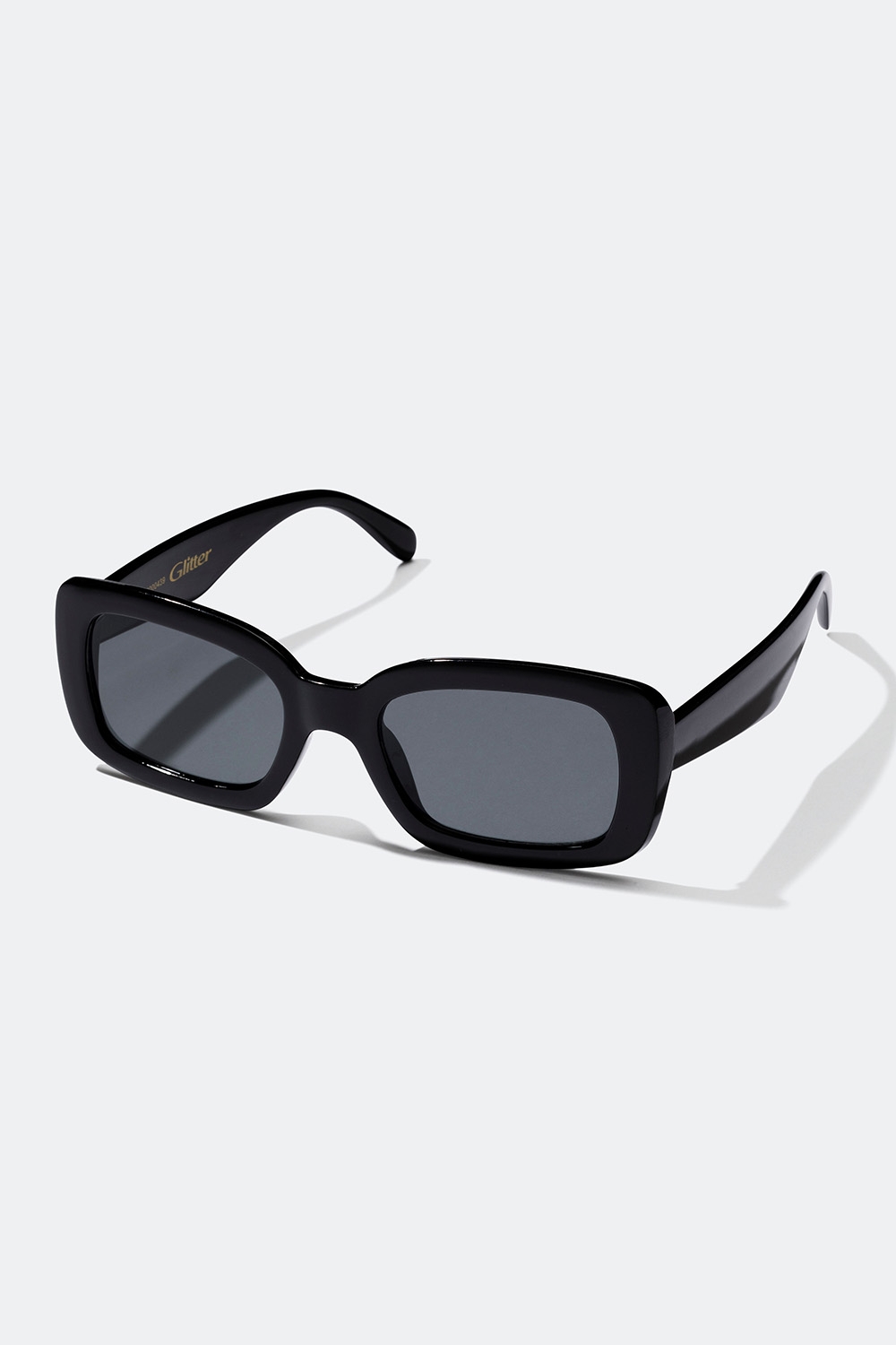 Svarte solbriller med rektangulært design i gruppen Solbriller hos Glitter (176000439000)