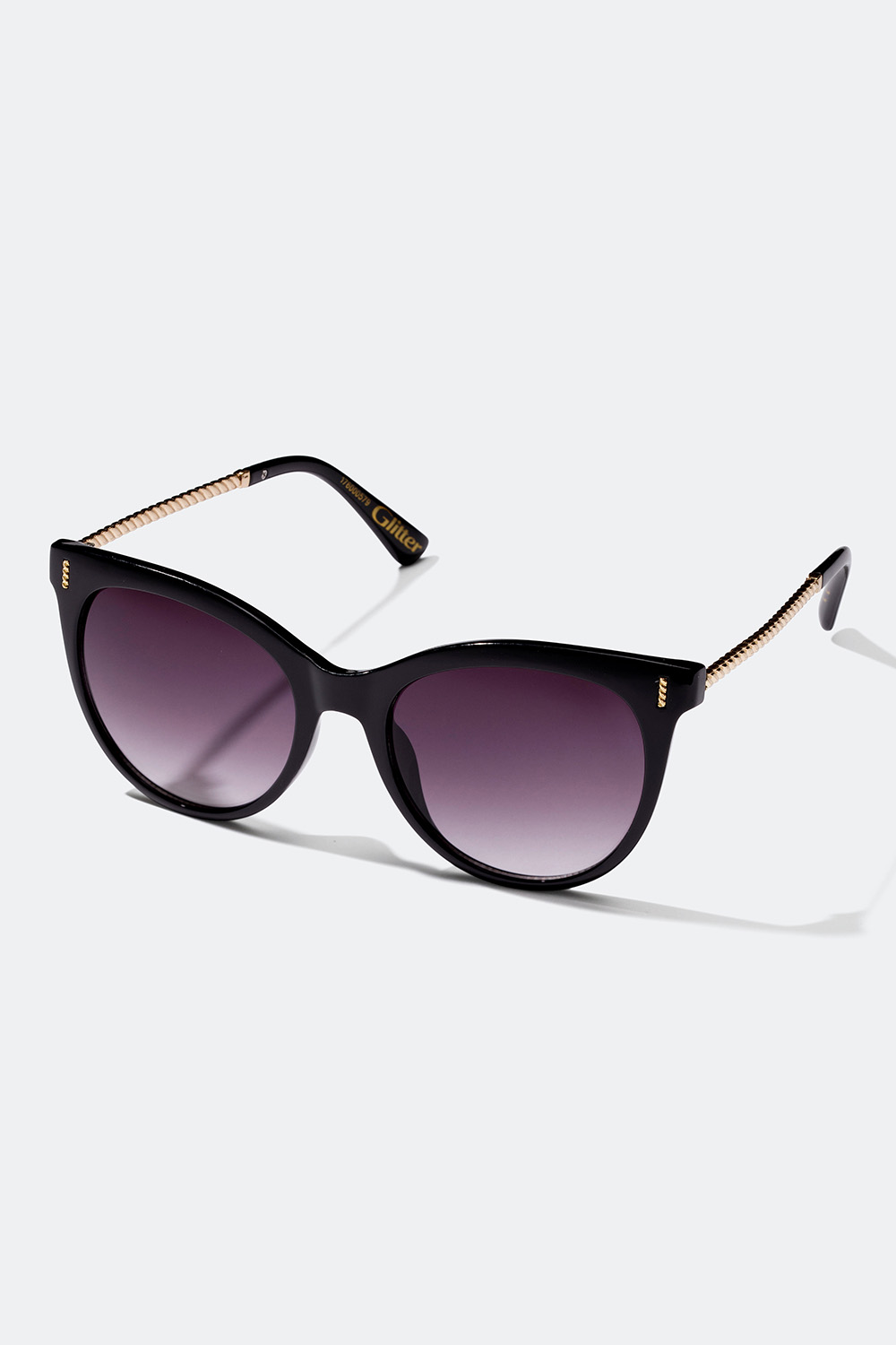 Svarte solbriller med tvinnede detaljer i gruppen Solbriller hos Glitter (176000579000)