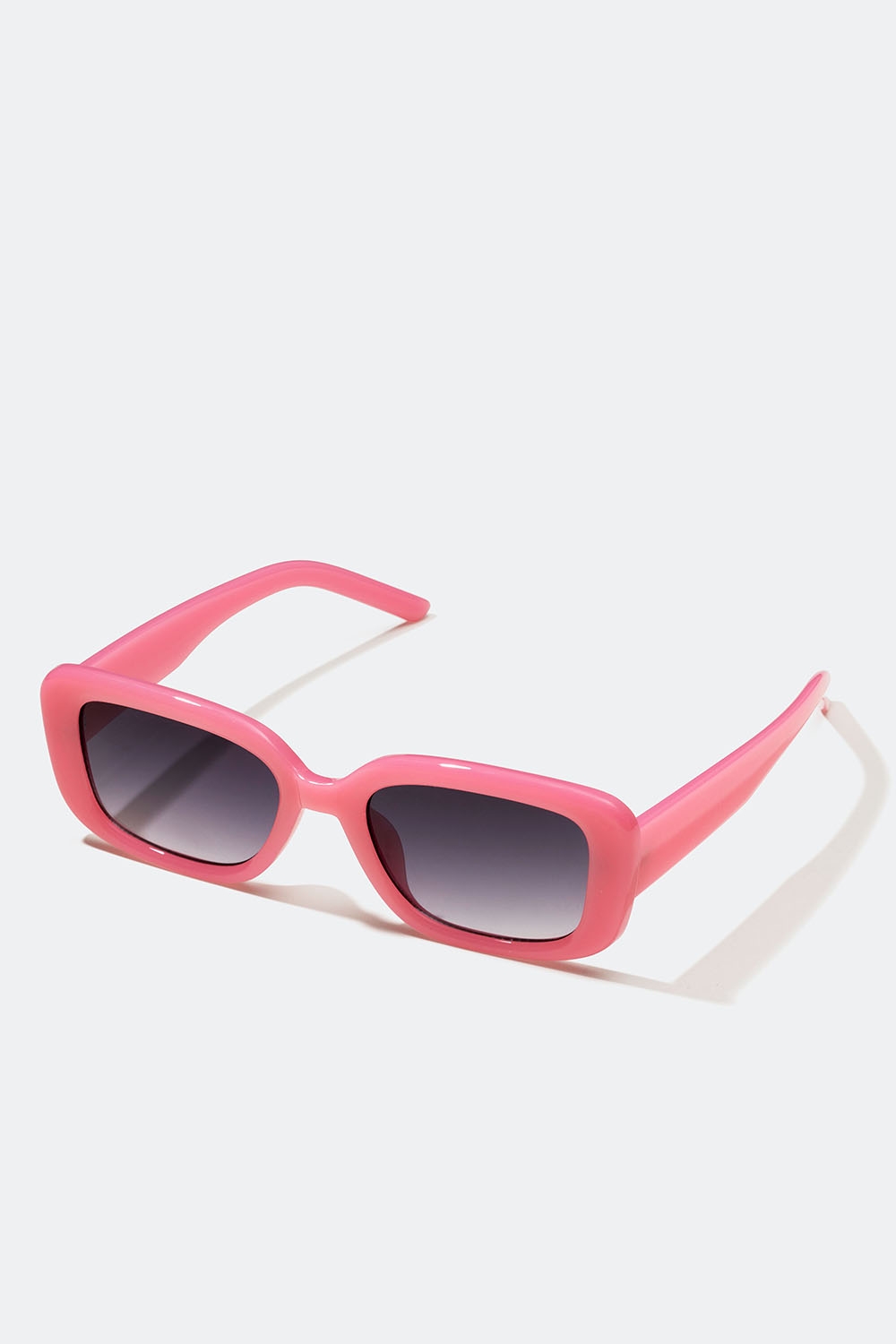 Rektangulære solbriller med rosa innfatning i gruppen Accessories / Solbriller hos Glitter (176000905000)