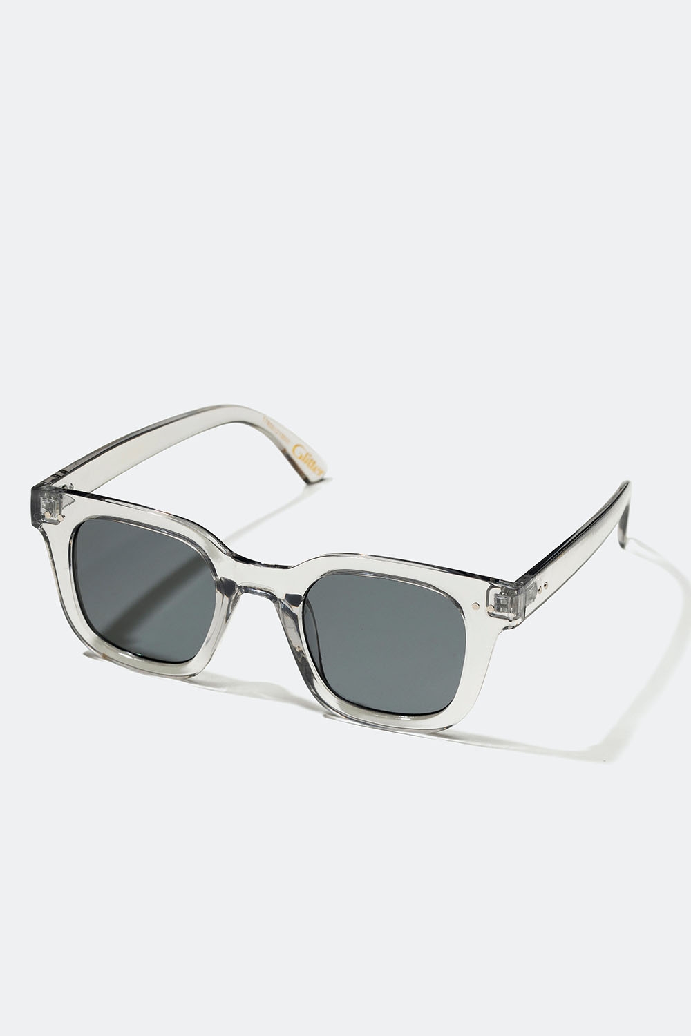 Solbriller med gjennomsiktig grå innfatning i gruppen Accessories / Solbriller hos Glitter (176001019600)