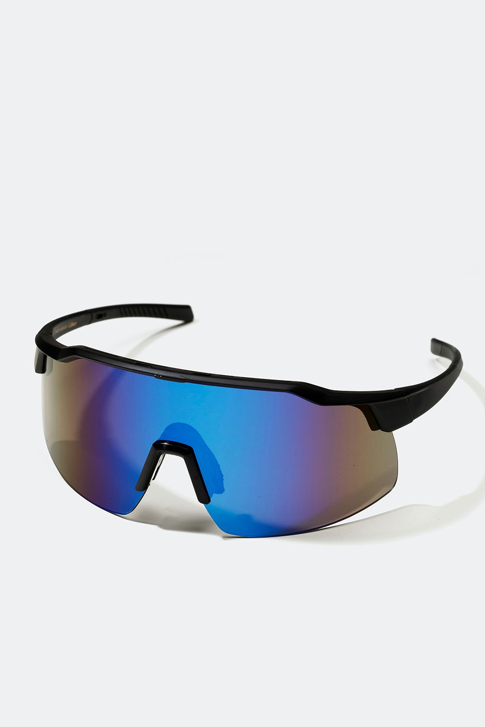 Store solbriller med speilglass og wraparound-design i gruppen Accessories / Solbriller hos Glitter (176001089000)