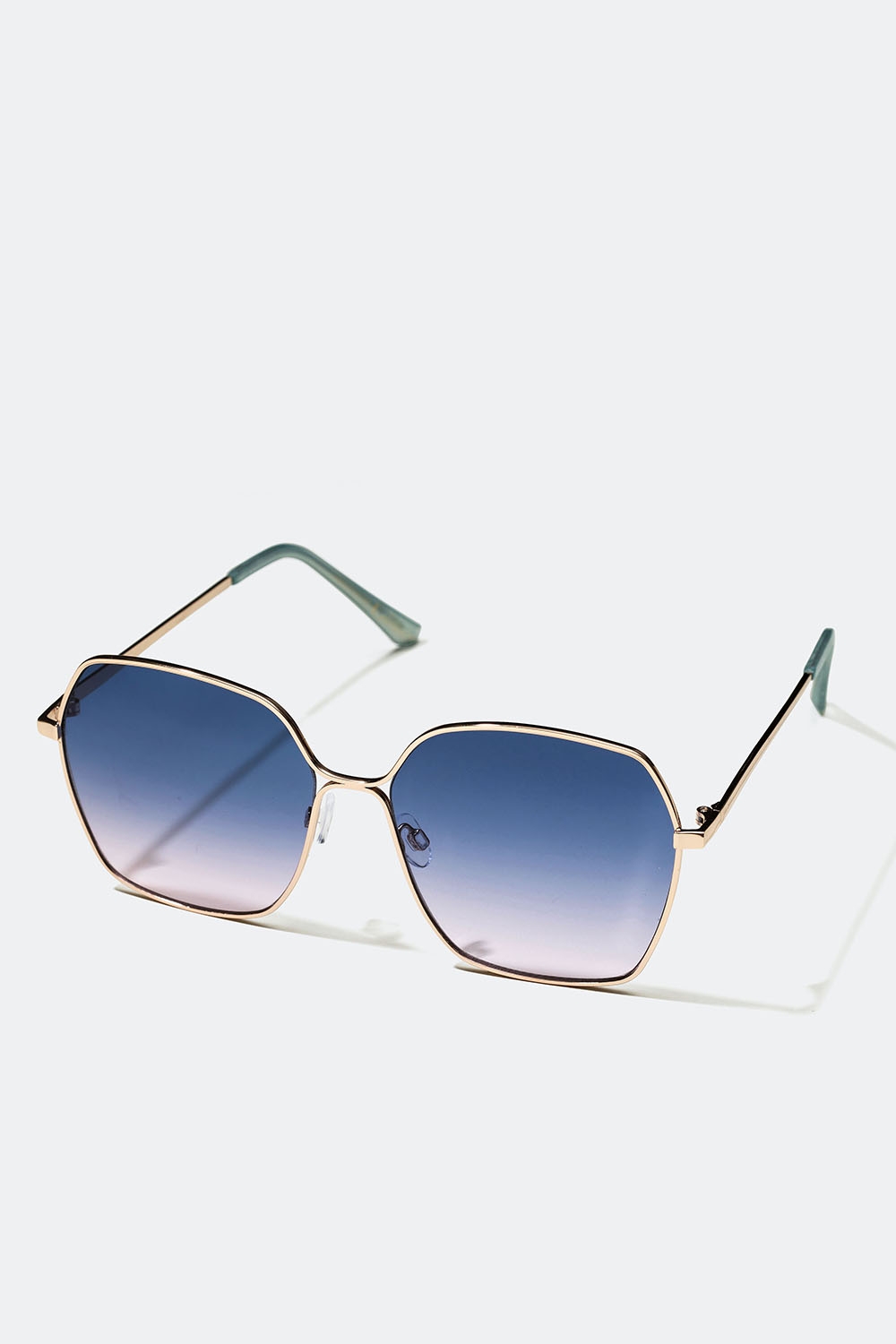 Oversize-solbriller med blå glass i gruppen Accessories / Solbriller hos Glitter (176001147100)