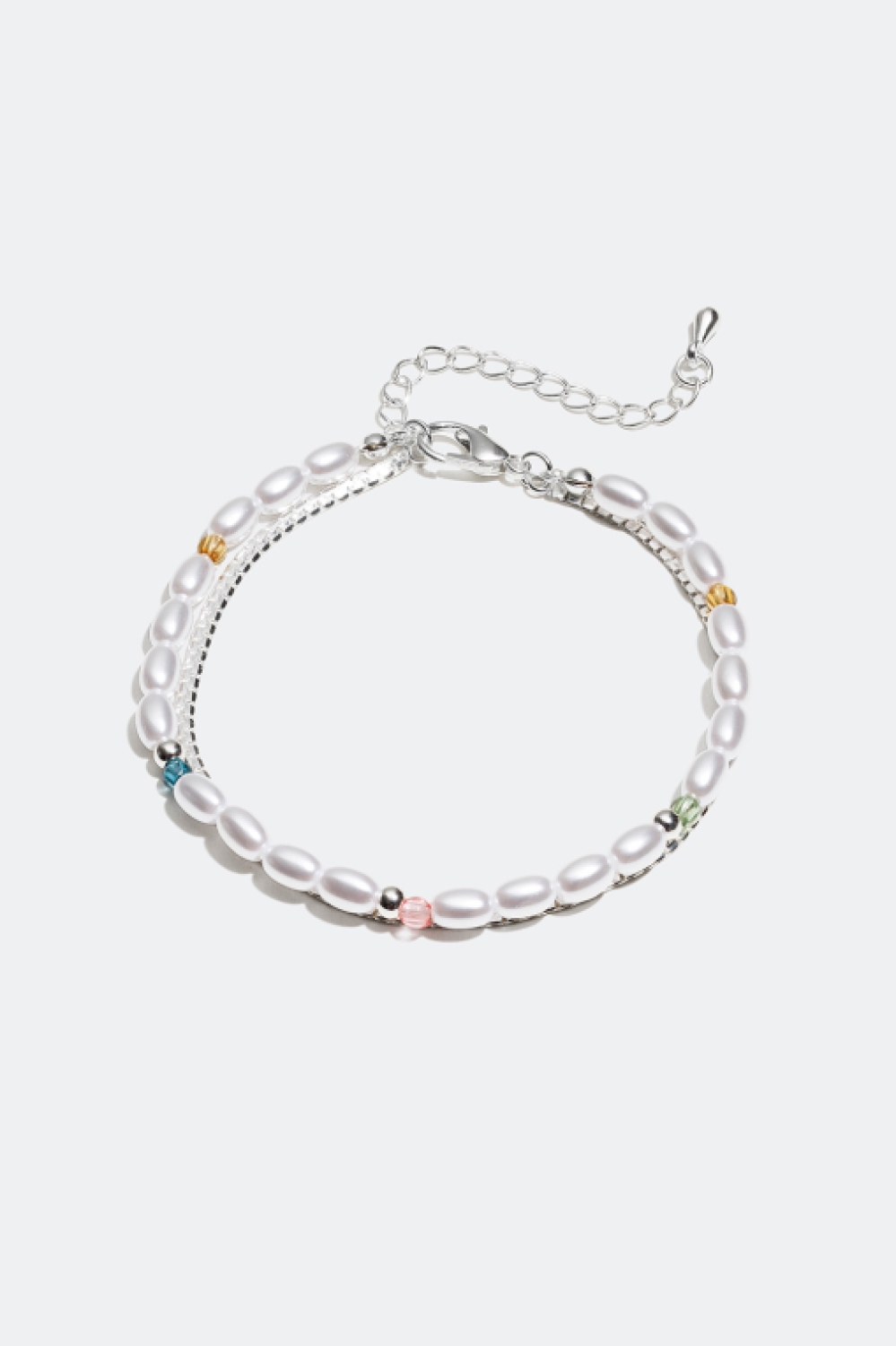 Dobbeltarmbånd med lenke og ovale perler i gruppen Smykker / Armbånd hos Glitter (25100024)