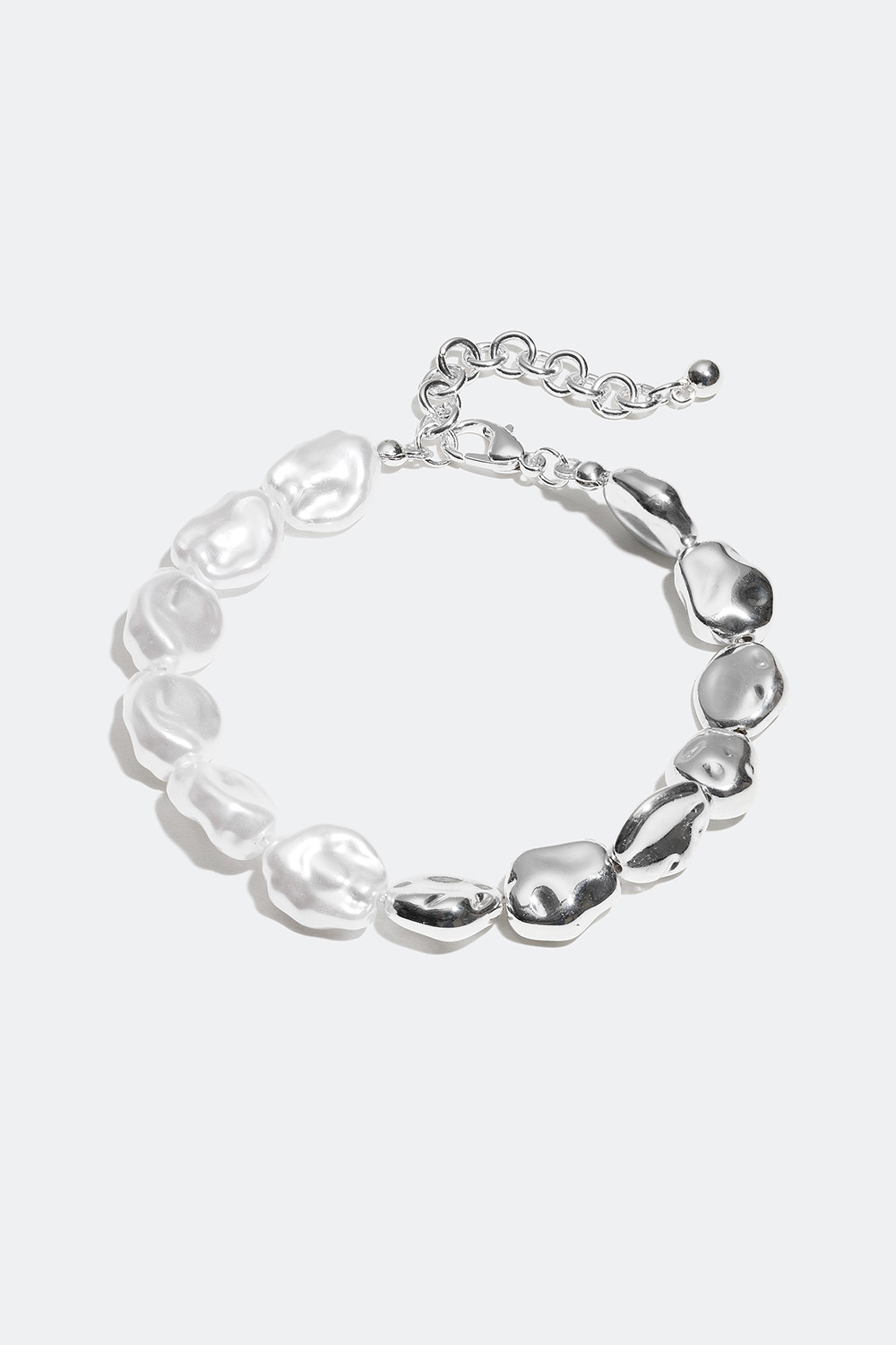 Armbånd med perler og metallperler i gruppen Alle Smykker / Armbånd / Brede hos Glitter (25100038)