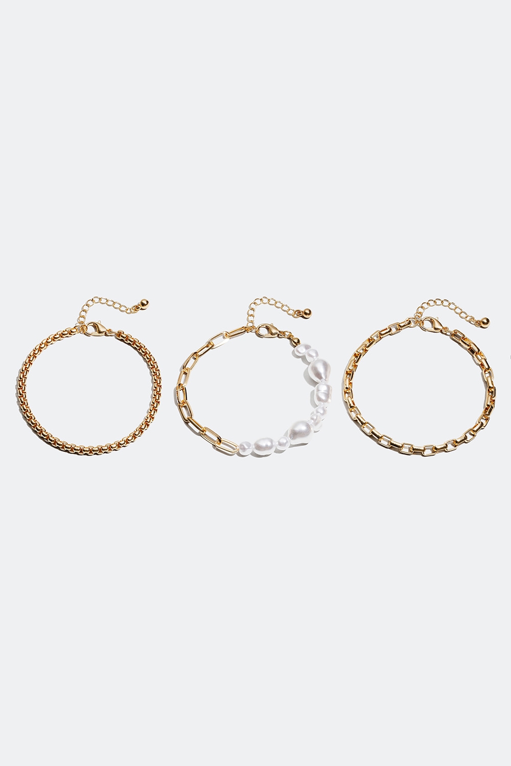 Gullfarget armbånd med hvite perler, 3-pakning i gruppen Smykker / Armbånd / Flerpakning hos Glitter (251000563102)