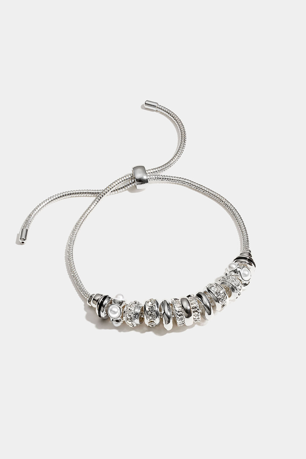 Armbånd med runde anheng med glass-steiner og perler i gruppen Smykker / Armbånd hos Glitter (251002321001)