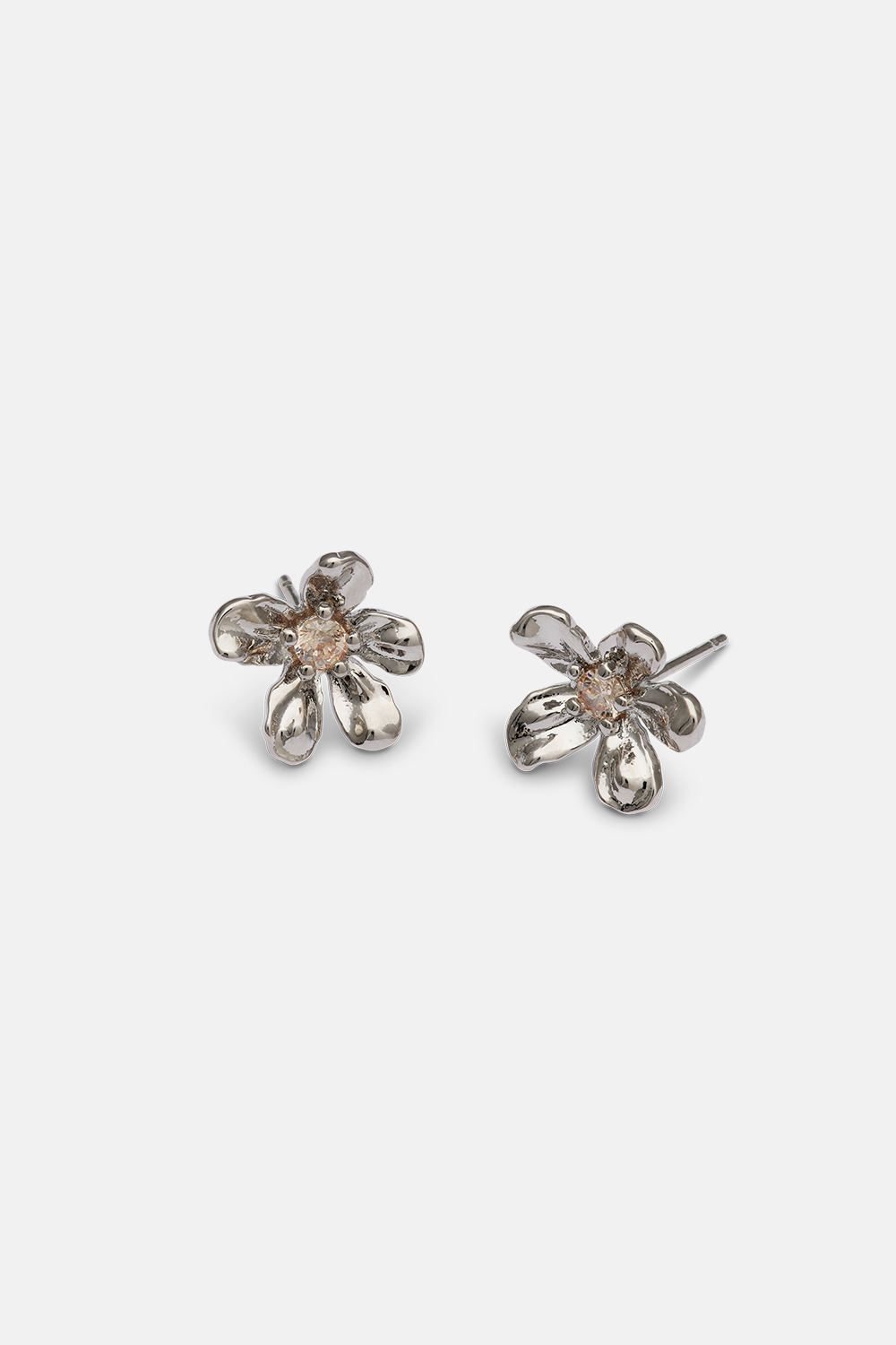 Petite Eponine stud earrings - Silver i gruppen Smykker / Øredobber / Studs hos Glitter (253001641001)