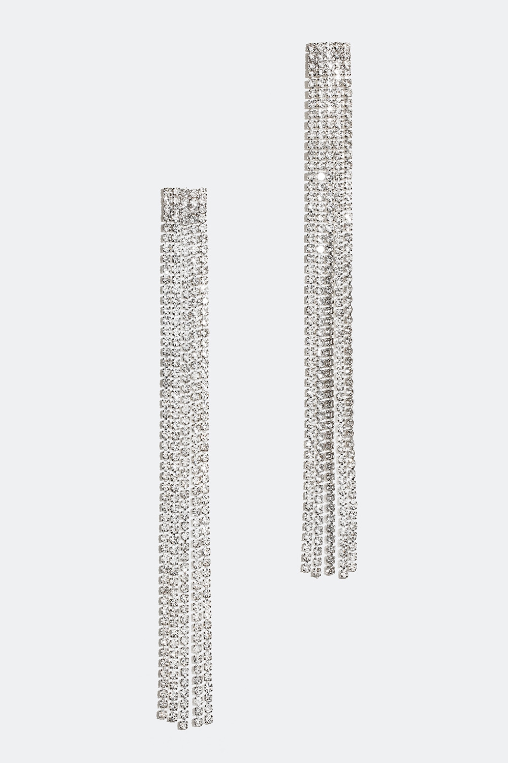 Lange strasslenker med hvite glassteiner i gruppen Smykker / Øredobber / Rhinestone hos Glitter (253002561000)