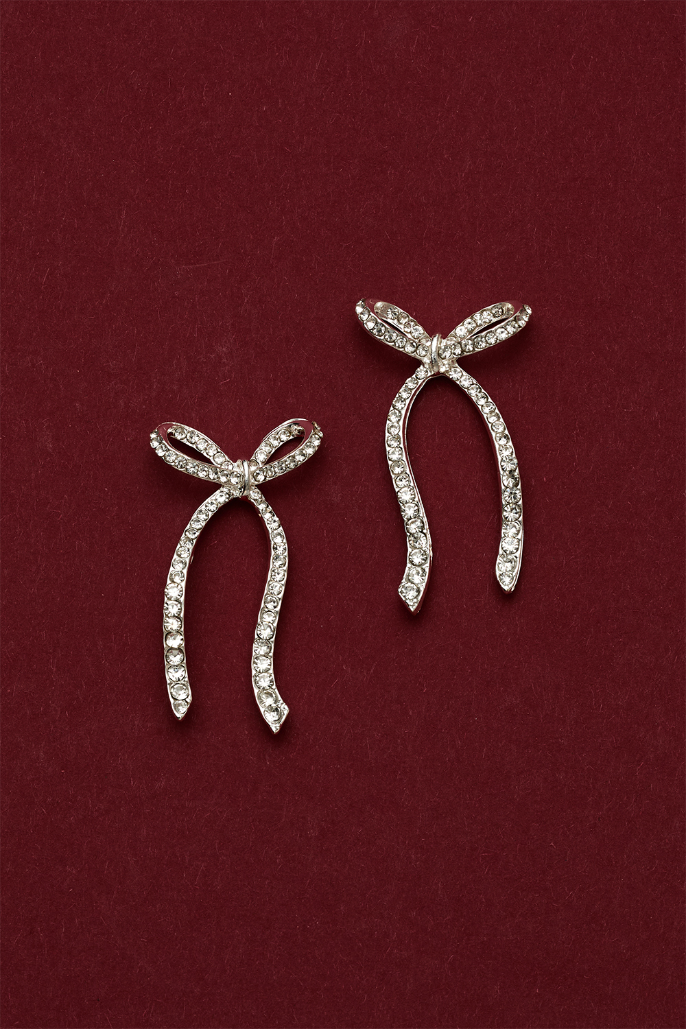 Øredobber med strasssløyfer i gruppen Smykker / Øredobber hos Glitter (253009601001)