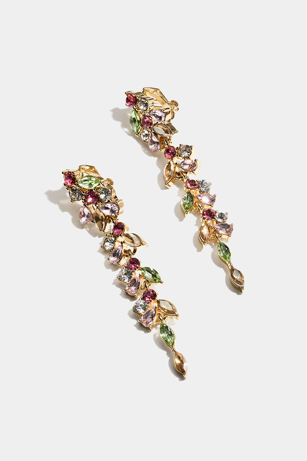 Lange gullfargede øredobber med klips og klare glassteiner i gruppen Smykker / Øredobber / Clips hos Glitter (253011359902)