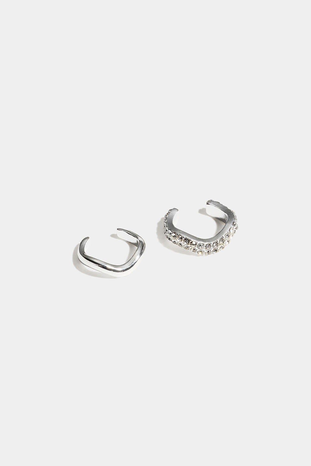 Bølgede ear cuffs med glassteinersteiner, 2-pakning i gruppen Smykker / Øredobber / Earcuffs hos Glitter (253011781001)