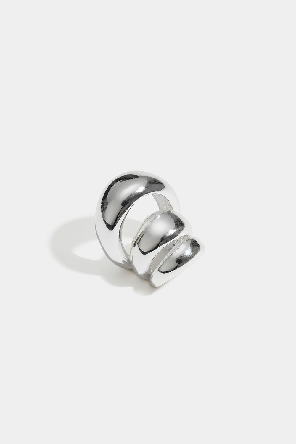 Trippel øresmykke med kraftig design i gruppen Smykker / Øredobber / Earcuffs hos Glitter (253011861001)