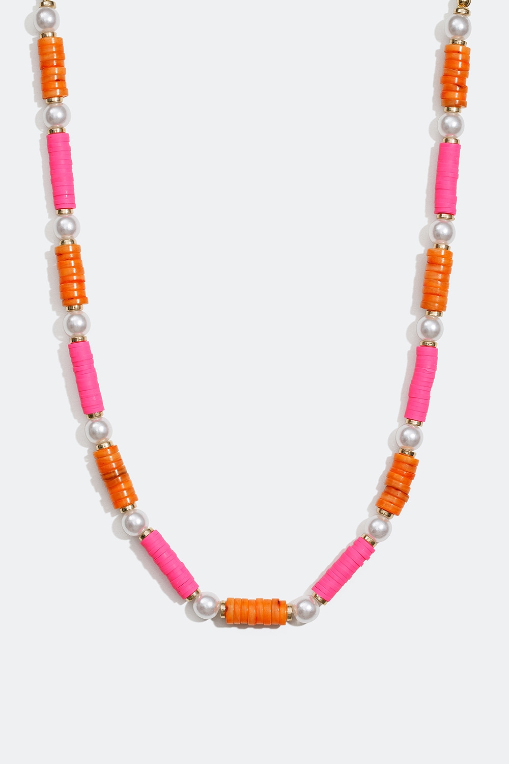 Halskjede med oransje, rosa og hvite perler i gruppen Smykker / Halskjeder hos Glitter (254000945502)