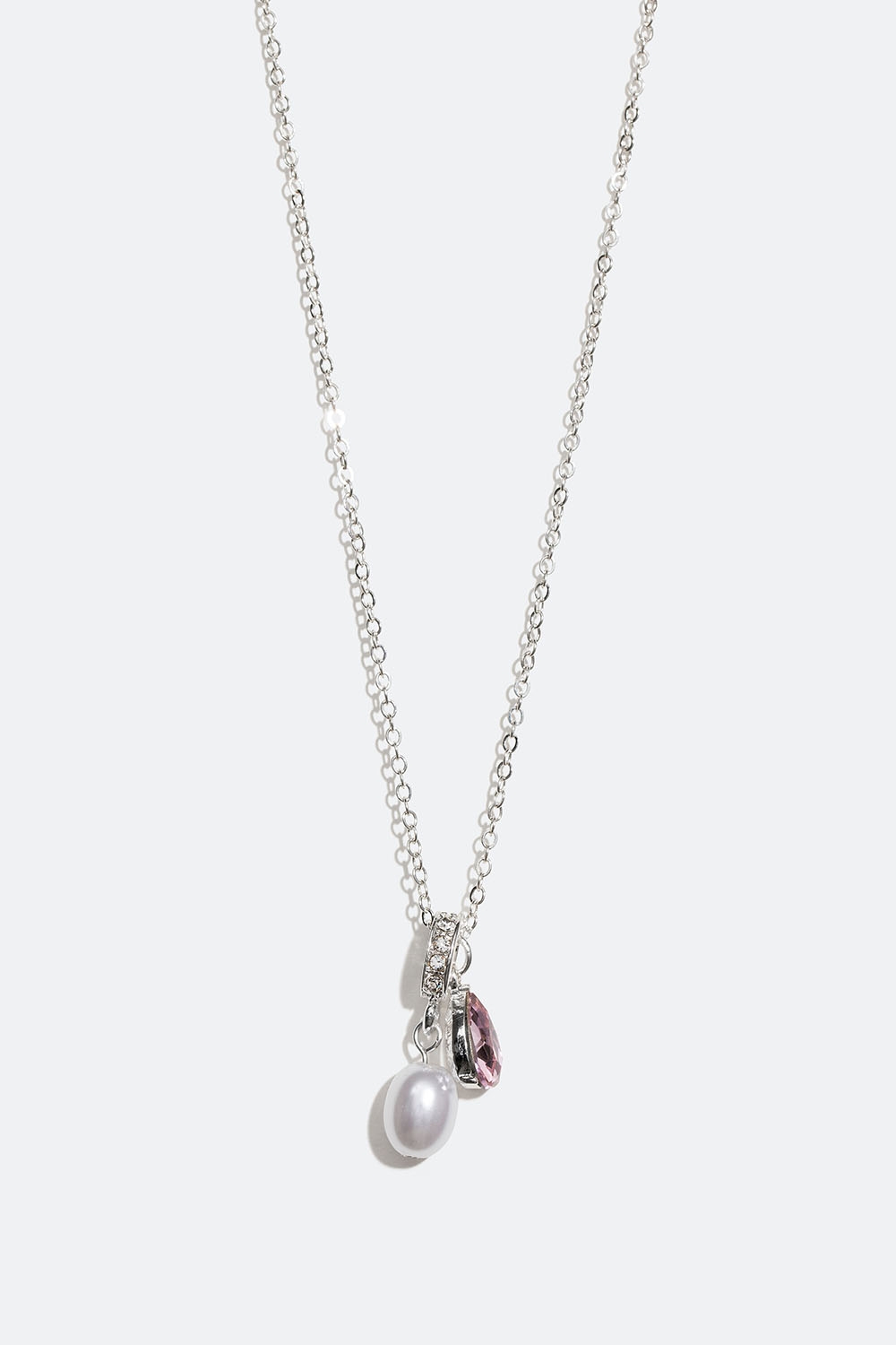 Halskjede med perle og rosa glasstein i gruppen Smykker / Halskjeder / Halskjeder med anheng hos Glitter (254001365101)