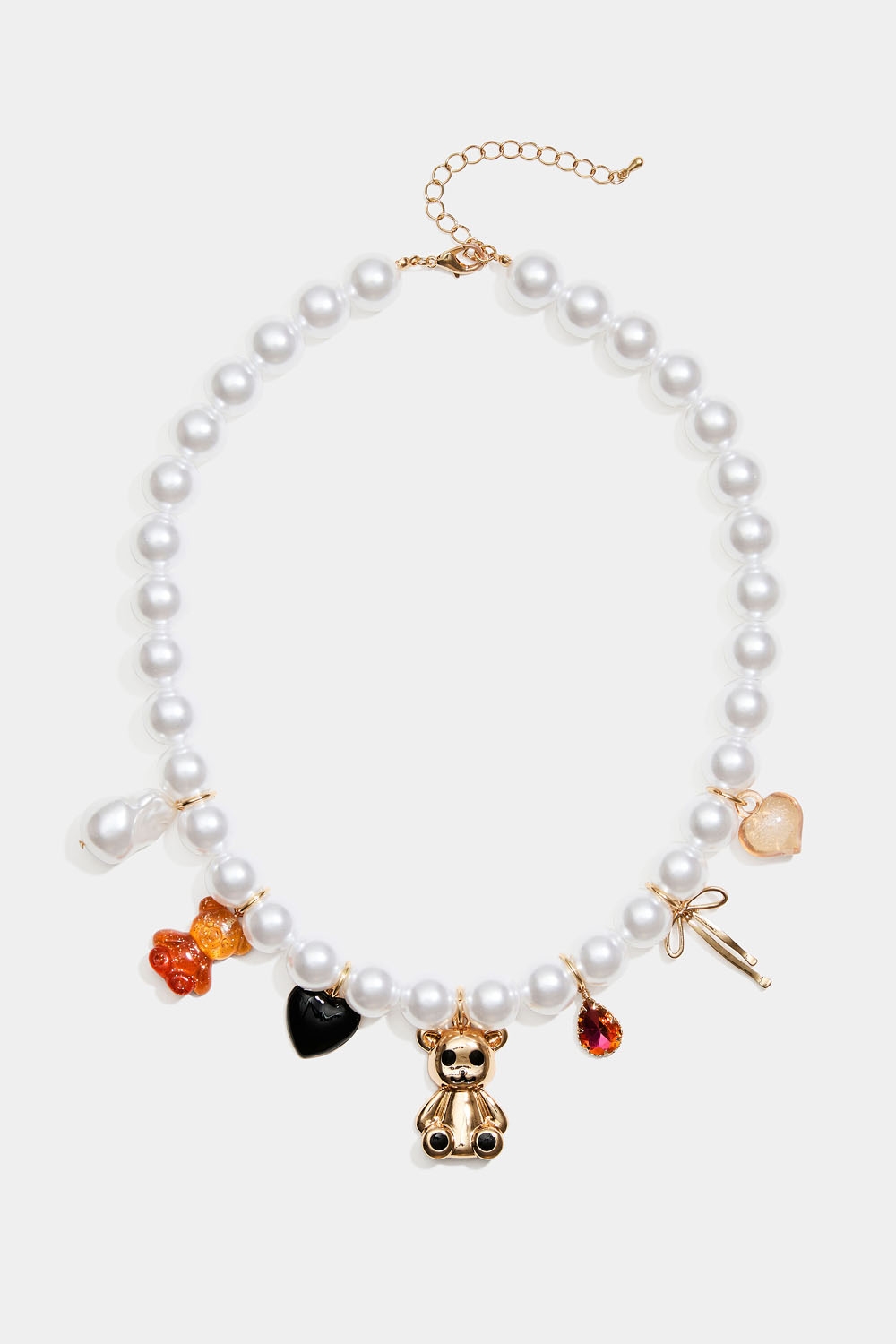 Perlekjede med charms i gruppen Smykker / Halskjeder / Halskjeder med anheng hos Glitter (254002289902)