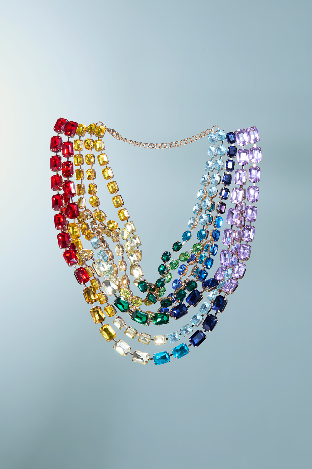 Halskjede med flere lag i regnbuens farger i gruppen Store week / hos Glitter (254429059900)