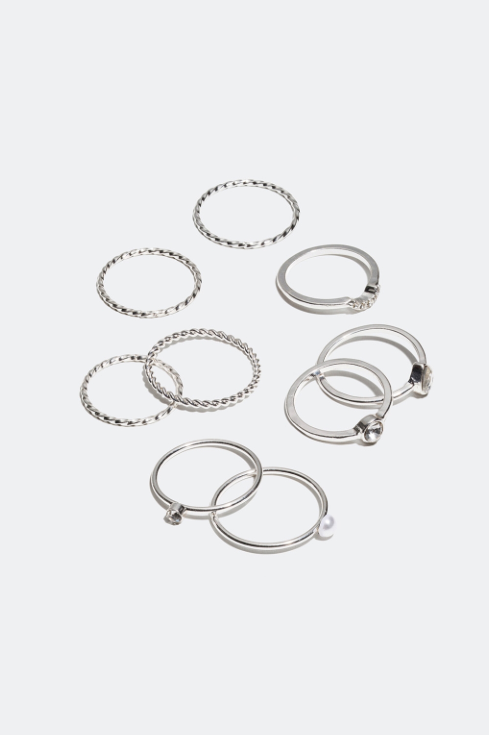 Ringer i forskjellige størrelser og utforminger, 9-pakning i gruppen Alle Smykker / Ringer / Flerpakning hos Glitter (25600016)