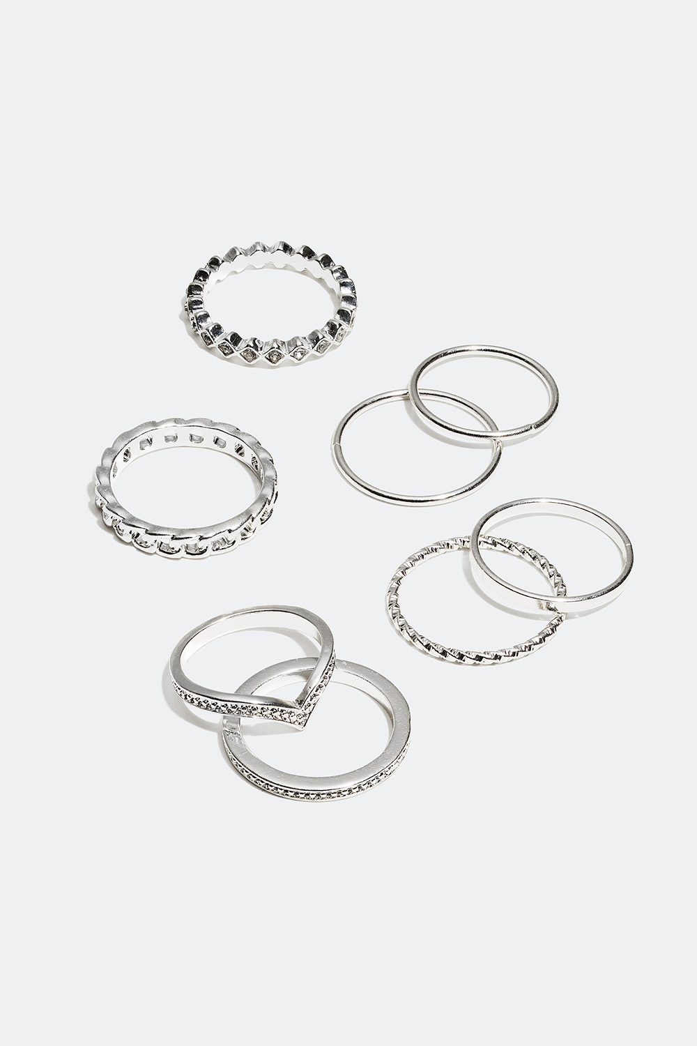 Ringer i forskjellige størrelser og utforminger, 8-pakning i gruppen Alle Smykker / Ringer / Flerpakning hos Glitter (25600028)