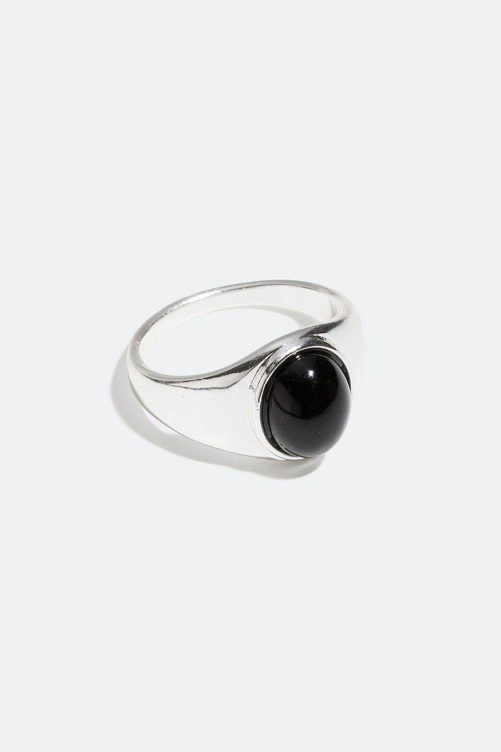 Ring med svart stein i gruppen Smykker / Ringer / Brede hos Glitter (25600031)