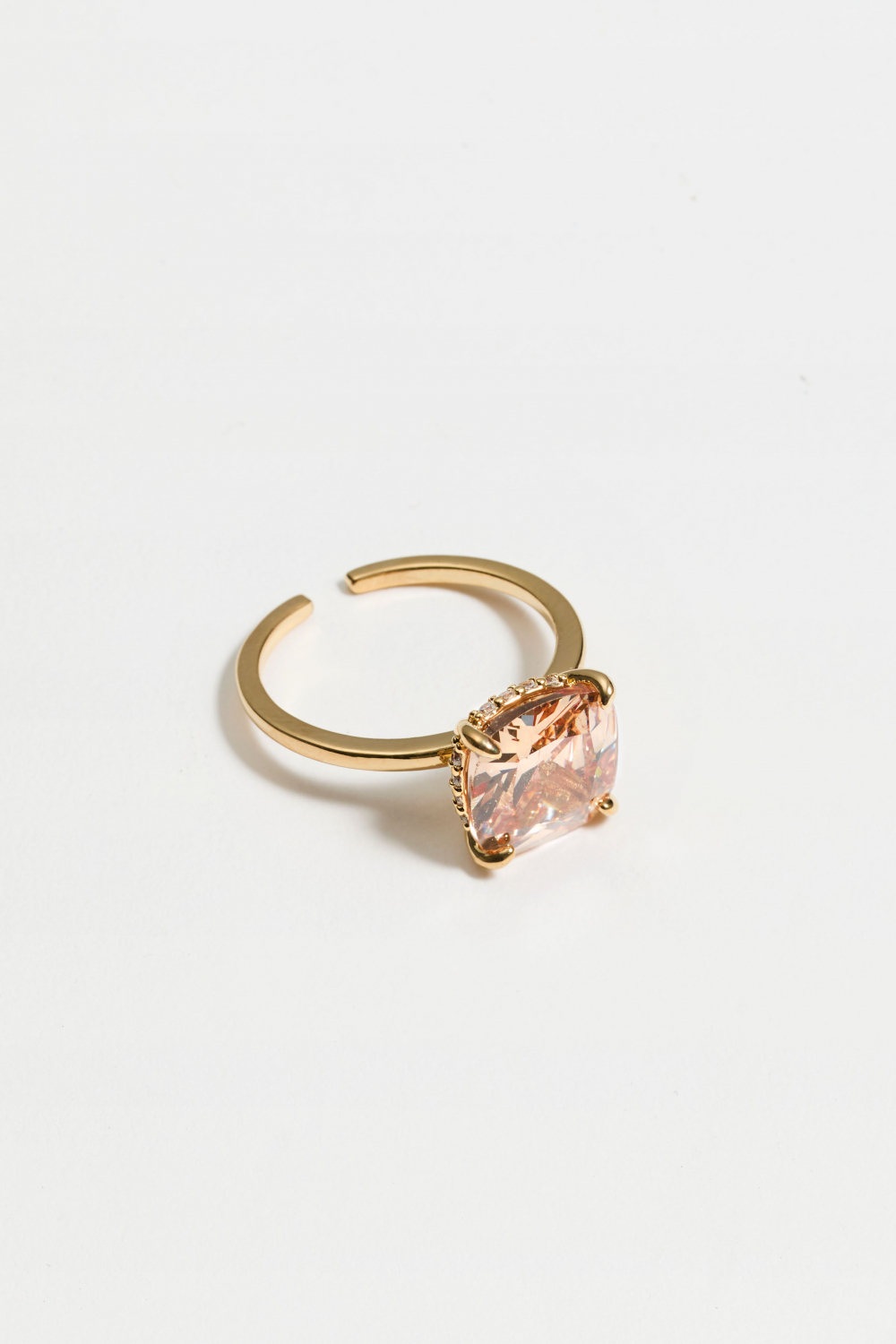 Desiree-ring - Lys champagne i gruppen Smykker / Ringer / Rhinestone hos Glitter (256000358302)