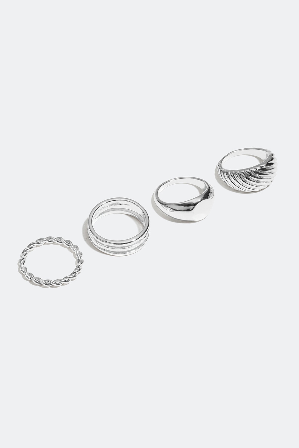 Sett med blanding av glatte og vridde ringer, 4-pakning i gruppen Smykker / Ringer / Flerpakning hos Glitter (25600039)