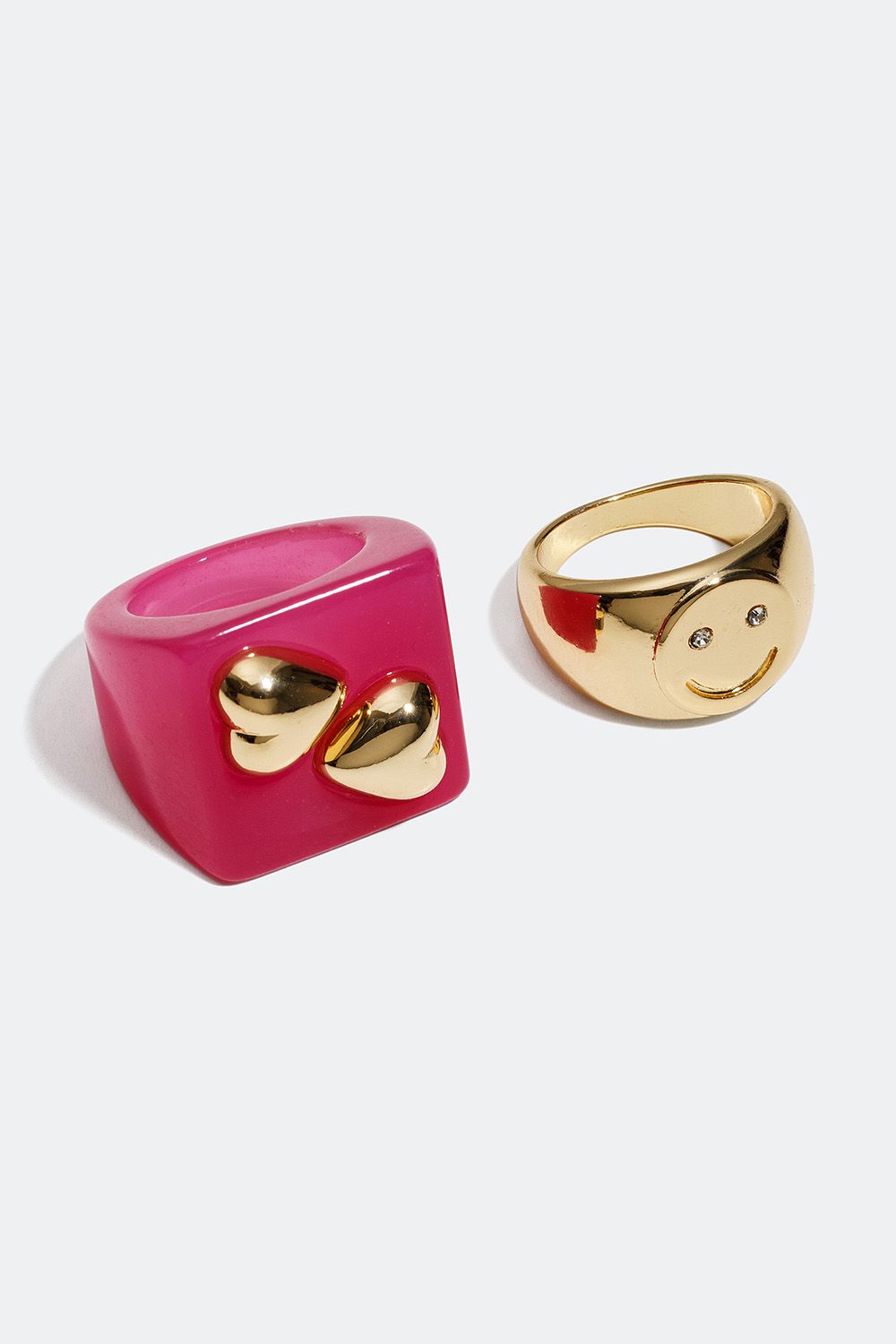 Rosa ring og smileyring, 2-pakning i gruppen Smykker / Ringer / Flerpakning hos Glitter (25600061)