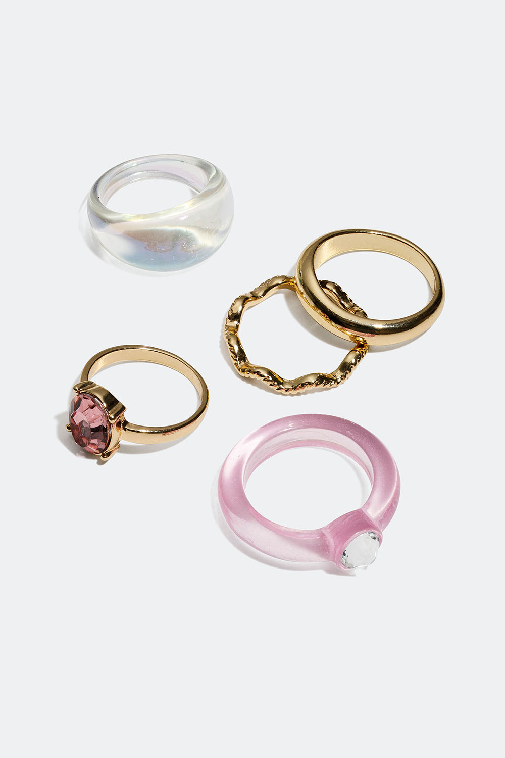 Gullfargede ringer med detaljer i resin, 5-pakning i gruppen Smykker / Ringer / Flerpakning hos Glitter (25600066)