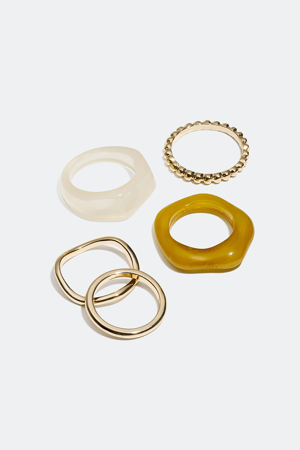 Gullfargede metallringer og fargede plastringer, 5 pakning i gruppen Smykker / Ringer / Flerpakning hos Glitter (25600076)