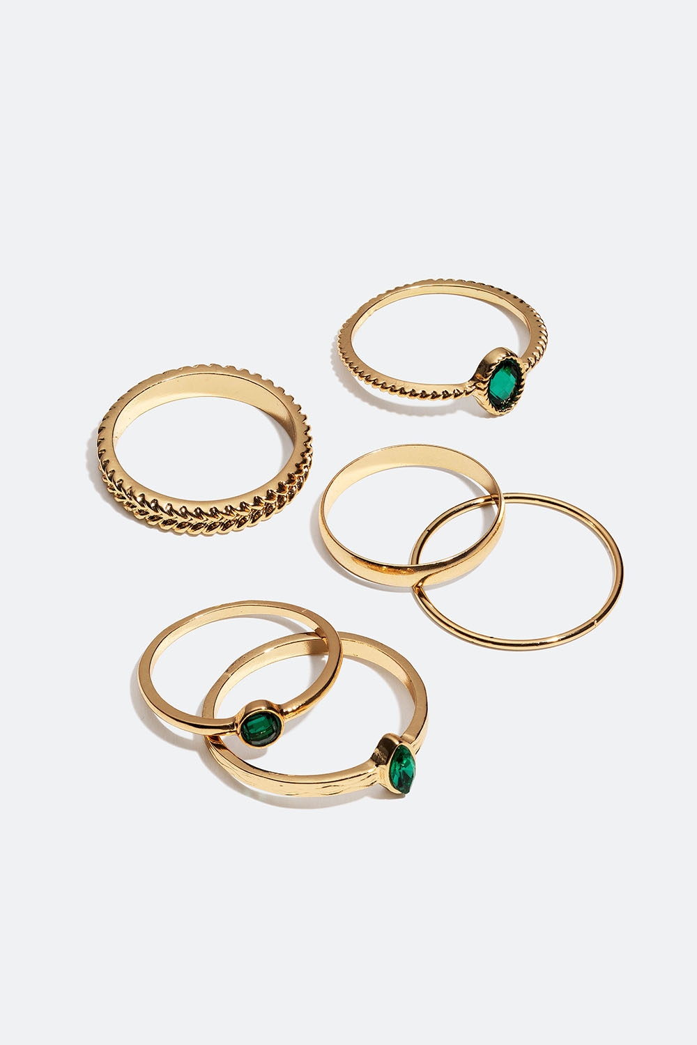 Gullfargede ringer med grønne glassteiner, 6-pakning i gruppen Smykker / Ringer / Flerpakning hos Glitter (25600102)