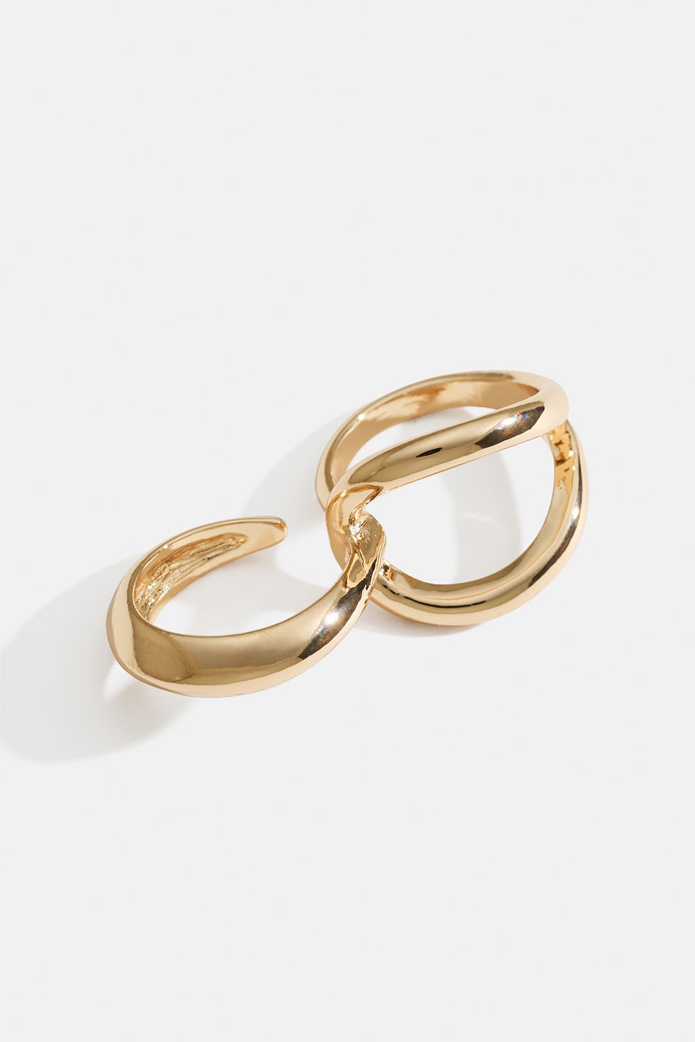 Gullfarget, dobbelt ring med rund design i gruppen Smykker / Ringer hos Glitter (2560015620)