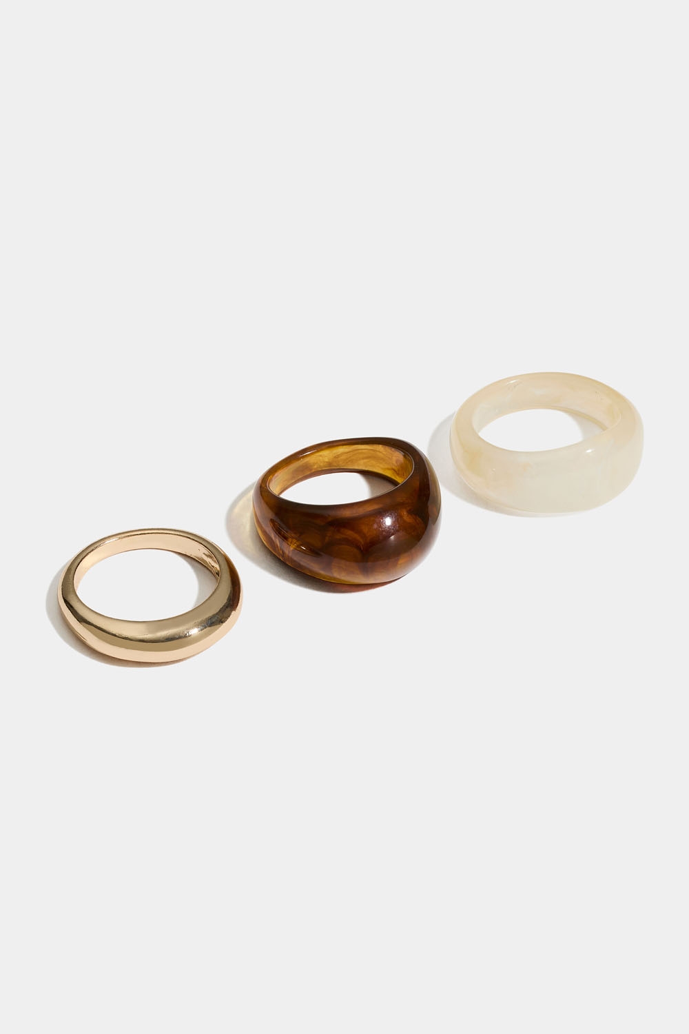 Akryl- og metallringer, 3-pakning i gruppen Smykker / Ringer / Flerpakning hos Glitter (2560016184)