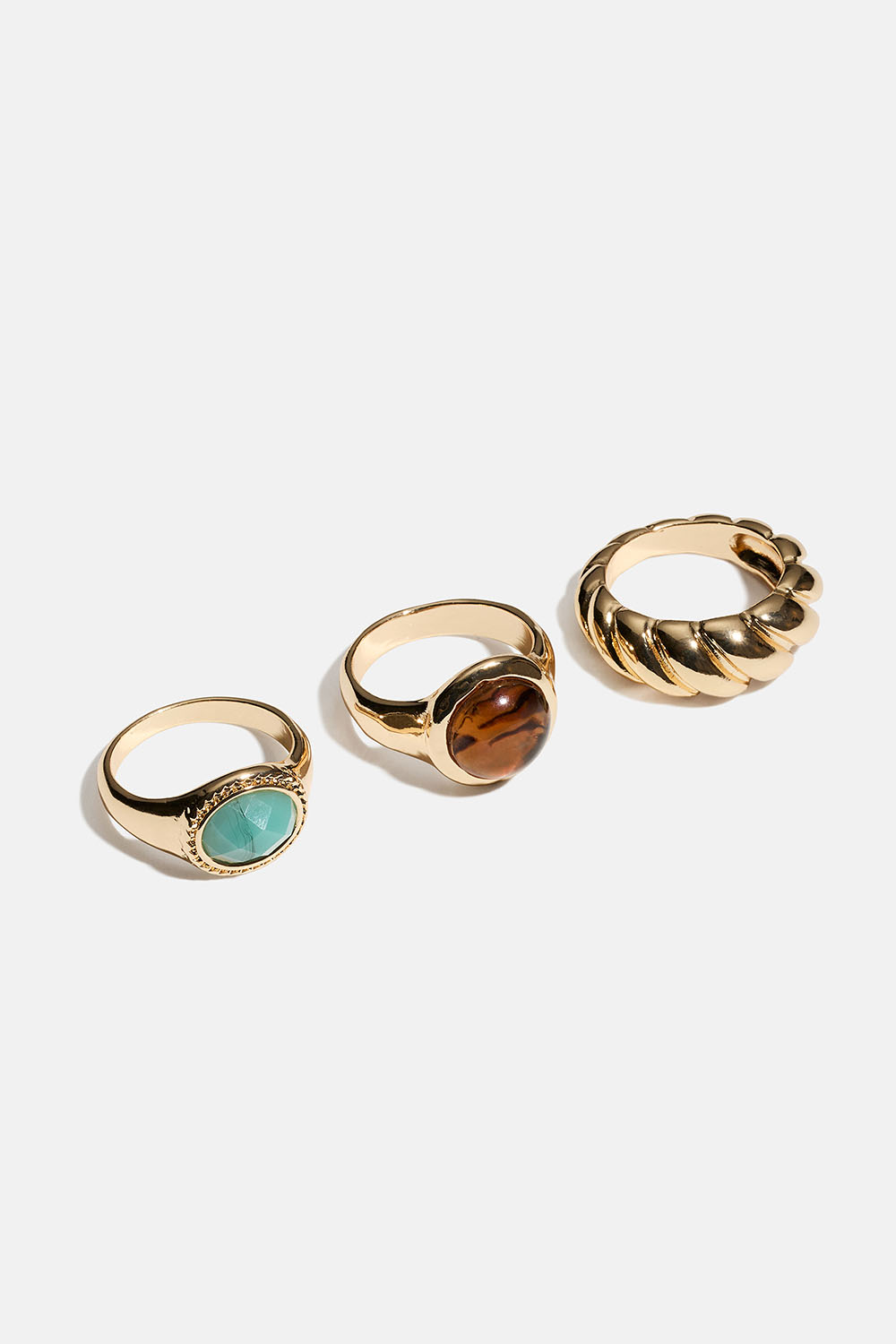 Gullfargede ringer med vridd design og harpikssteiner, 3-pakning