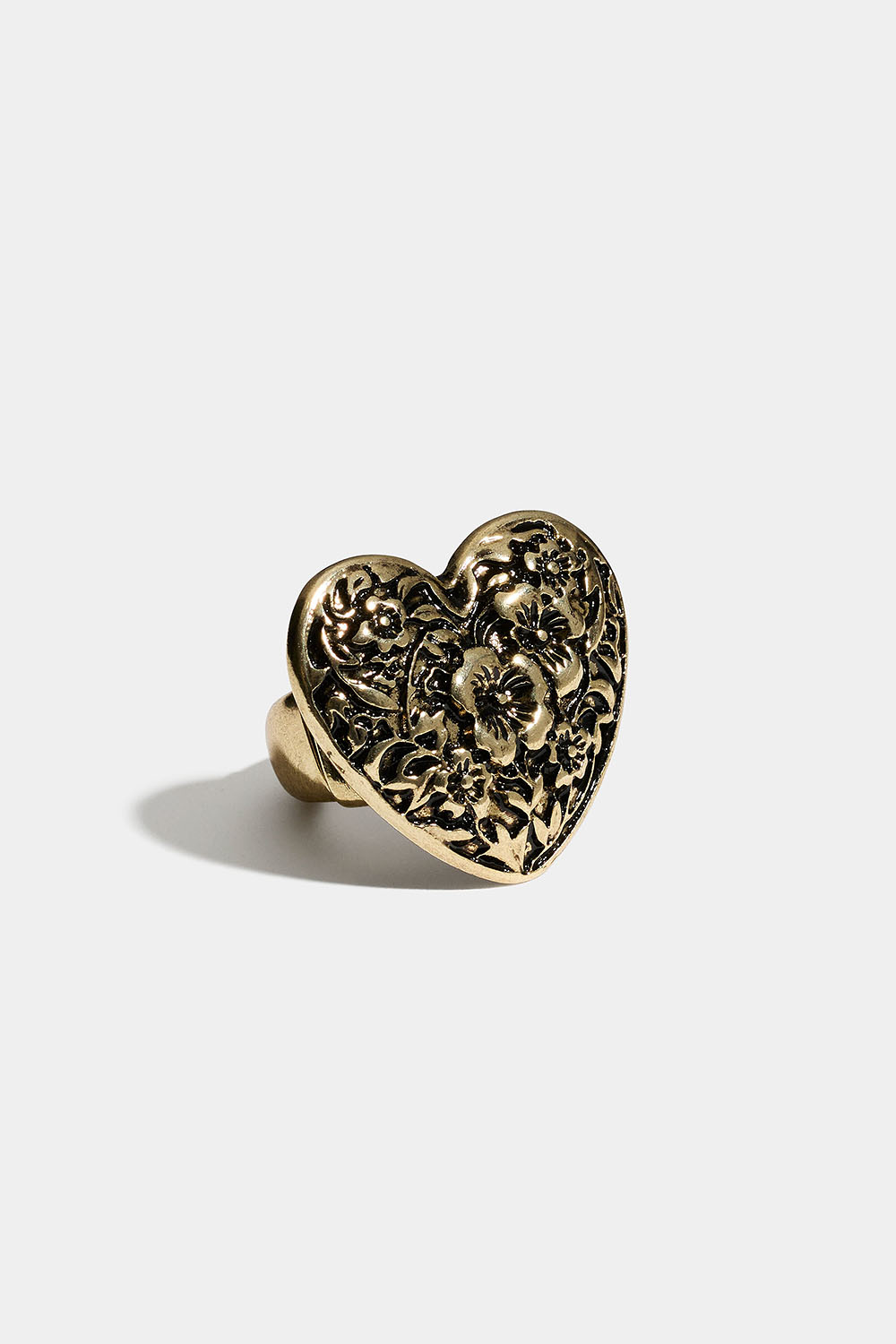 Elastisk ring med mønstret hjerte i gruppen Smykker / Ringer / Brede hos Glitter (256001812102)