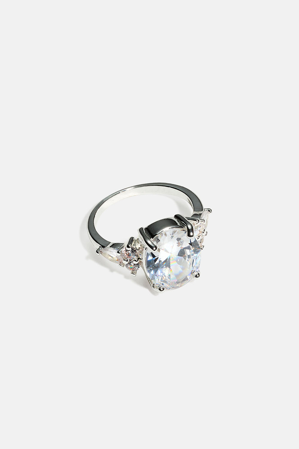 Ring med stor oval glasstein i gruppen Smykker / Ringer hos Glitter (2560018302)