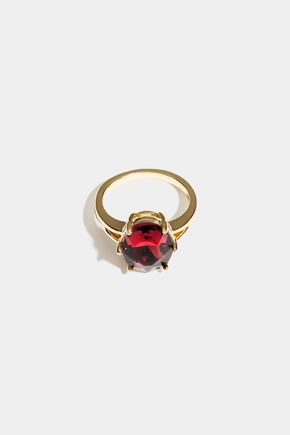 Ring med stor vinrød glasstein i gruppen Smykker / Ringer hos Glitter (2560021763)