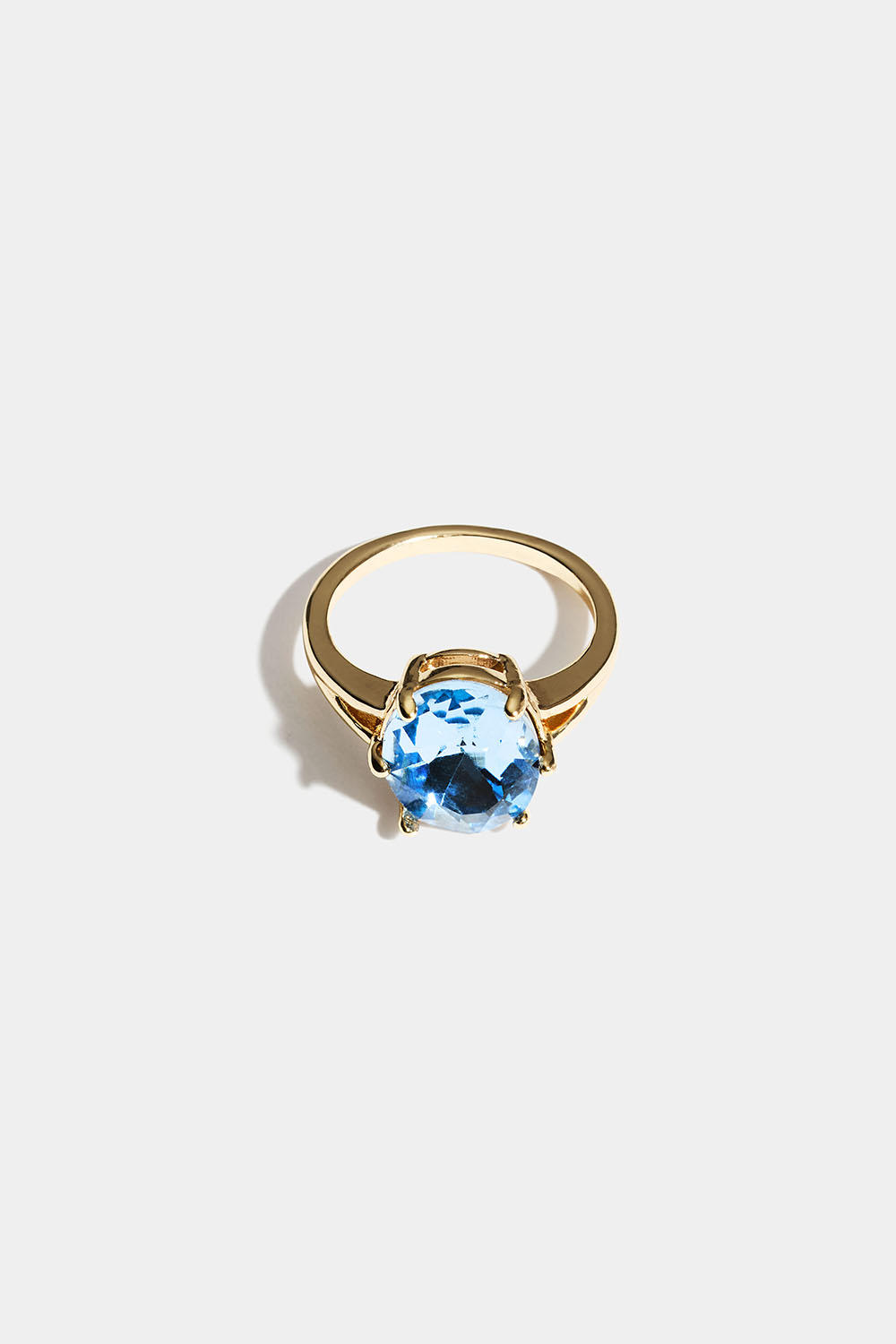 Ring med stor lyseblå glasstein i gruppen Smykker / Ringer hos Glitter (2560021771)