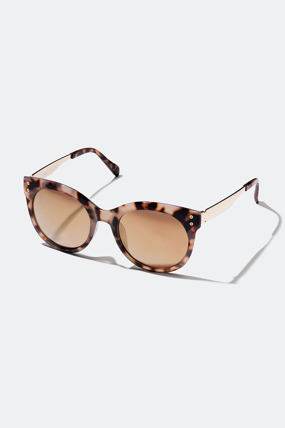 Solbriller med graderte fargede linser og dekorative skruer i gruppen Accessories / Solbriller hos Glitter (318637)