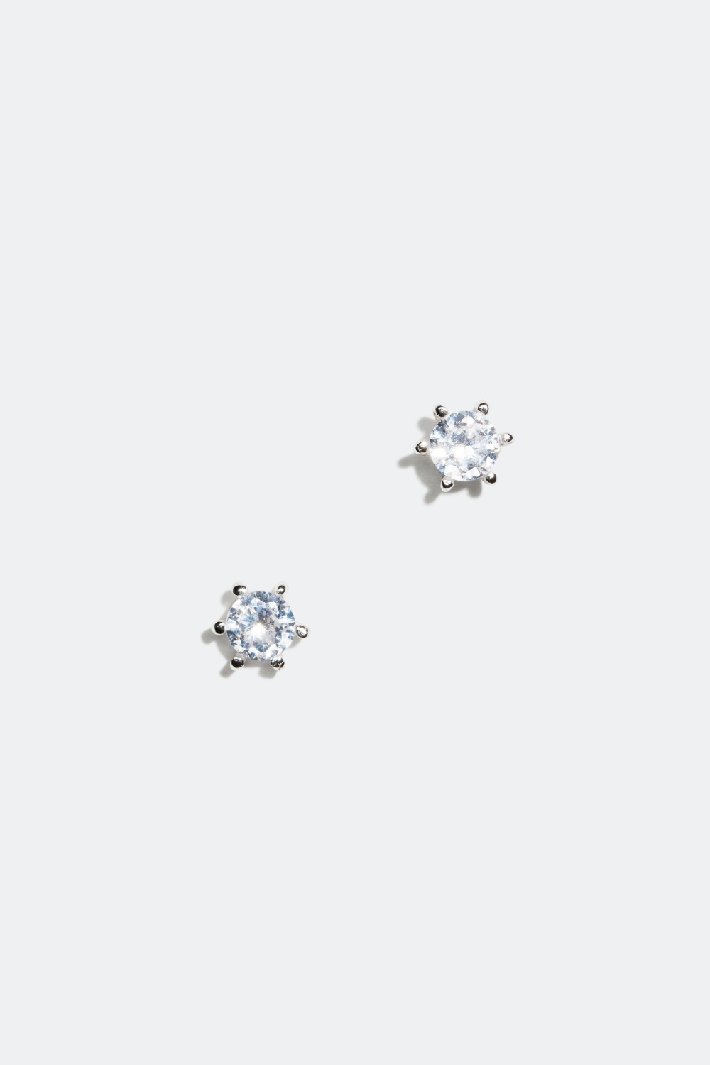 Små øredobber i sølv med runde glassteiner i gruppen Ekte sølv / Sølvøredobber / Studs i ekte sølv hos Glitter (326440)