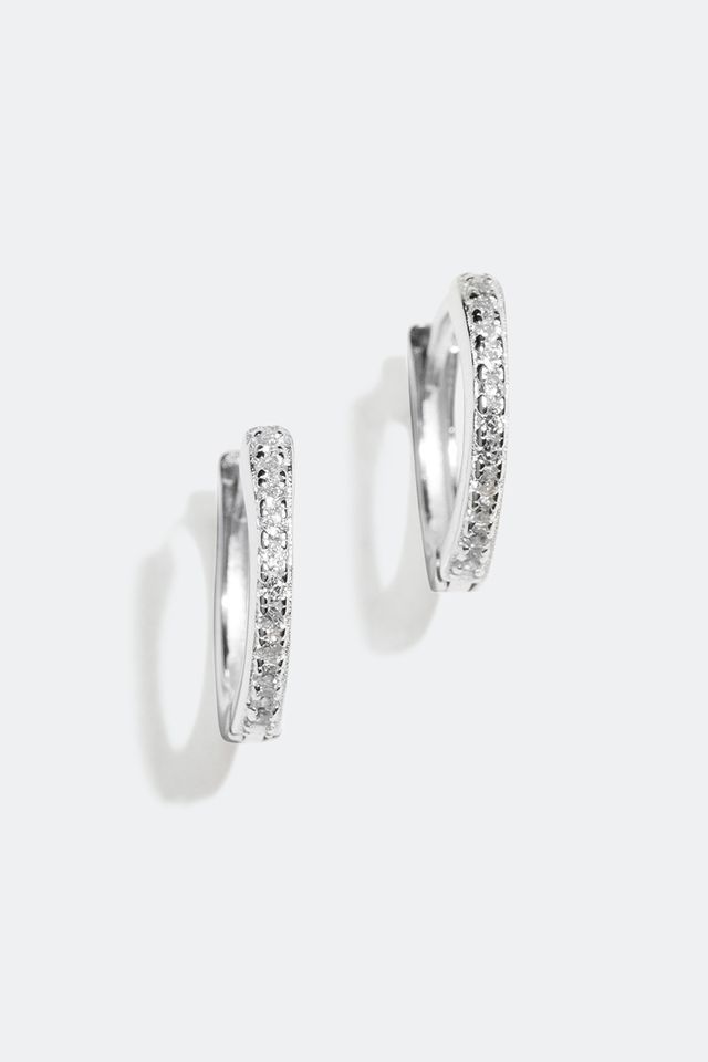 Små øreringer med Cubic Zirconia-steiner, 1,2 cm i gruppen Ekte sølv / Sølvøredobber / Øreringer i ekte sølv hos Glitter (326691011000)