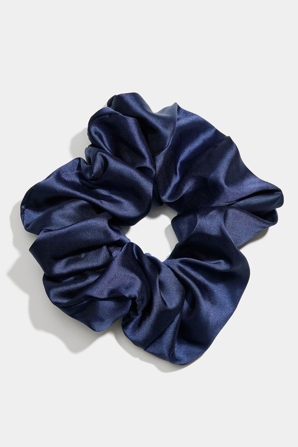 Stor mørkblå scrunchie i gruppen Håraccessories / Scrunchies hos Glitter (332000717201)