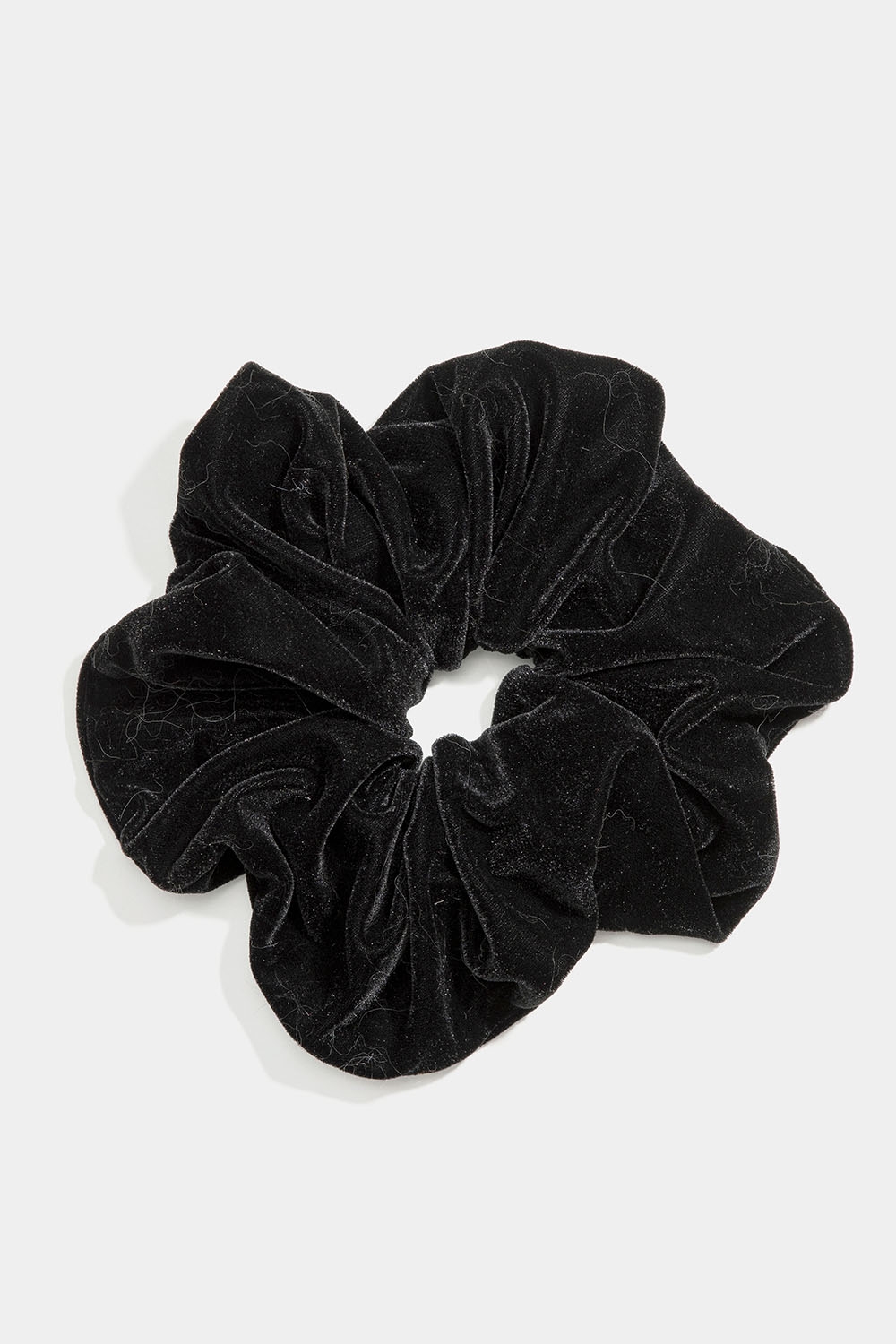 Stor scrunchie i svart fløyel i gruppen Håraccessories / Scrunchies hos Glitter (332001029000)